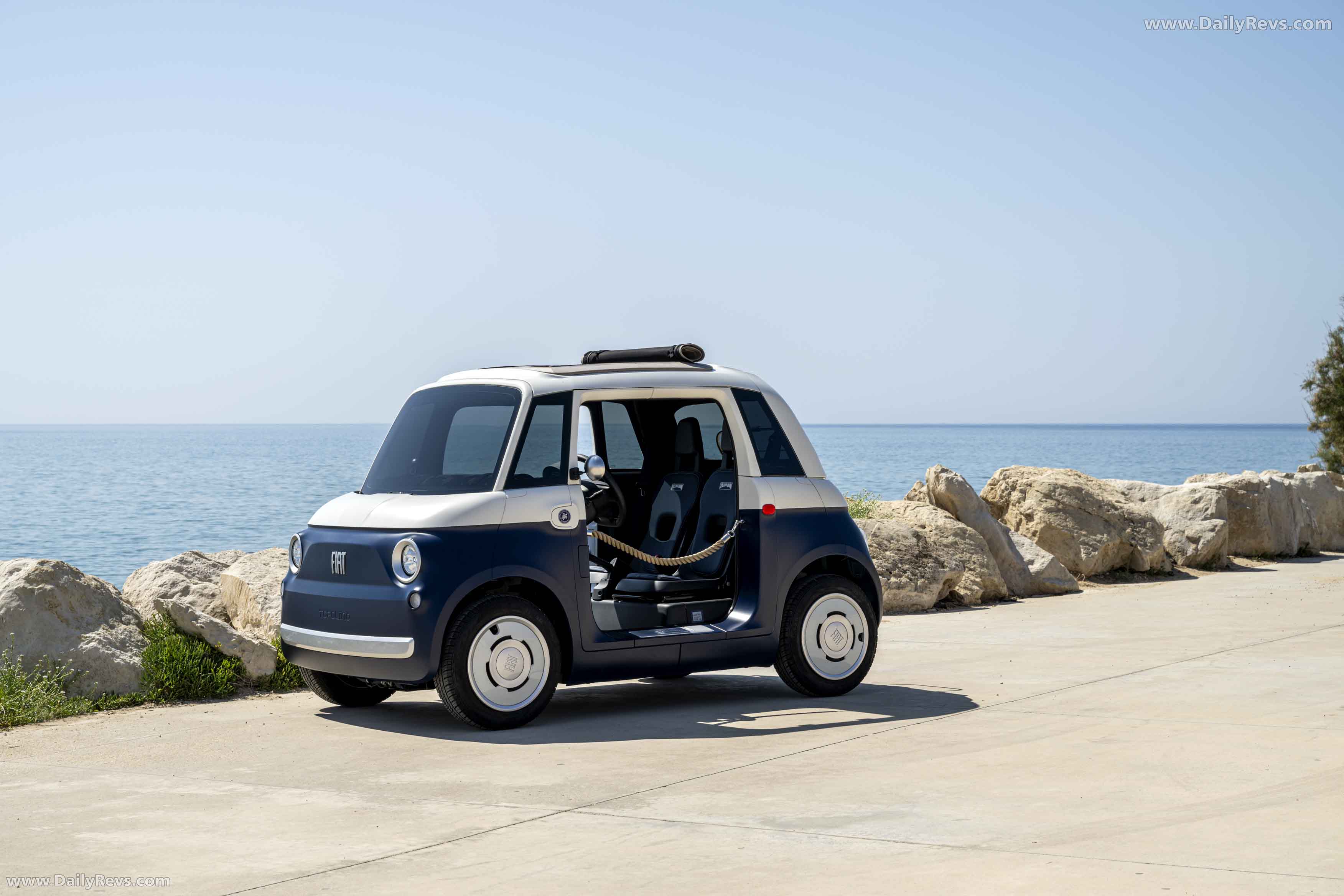 2026 Fiat Topolino Vilebrequin Collectors Edition Front View