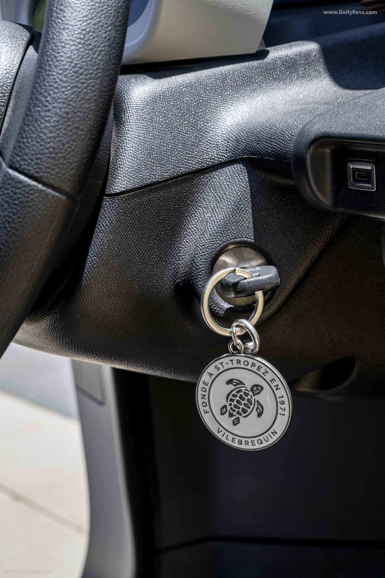 2026 Fiat Topolino Vilebrequin Collectors Edition Interior