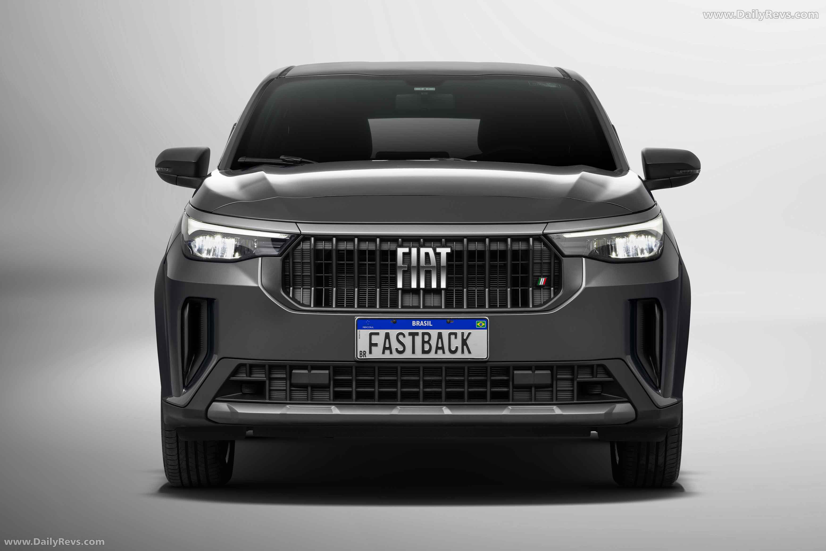 2026 Fiat Fastback T200 Front View