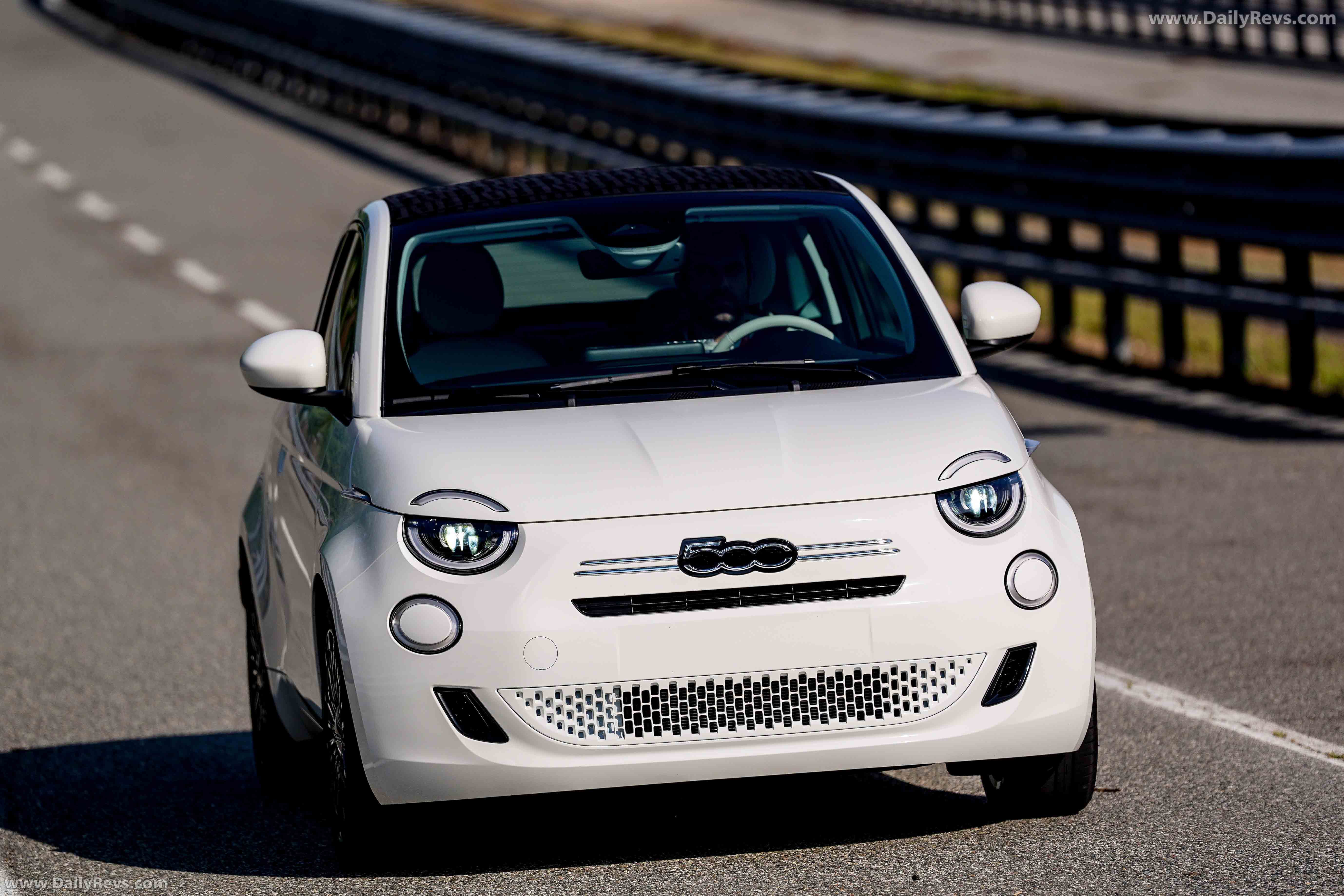 2026 Fiat 500 Hybrid Front View