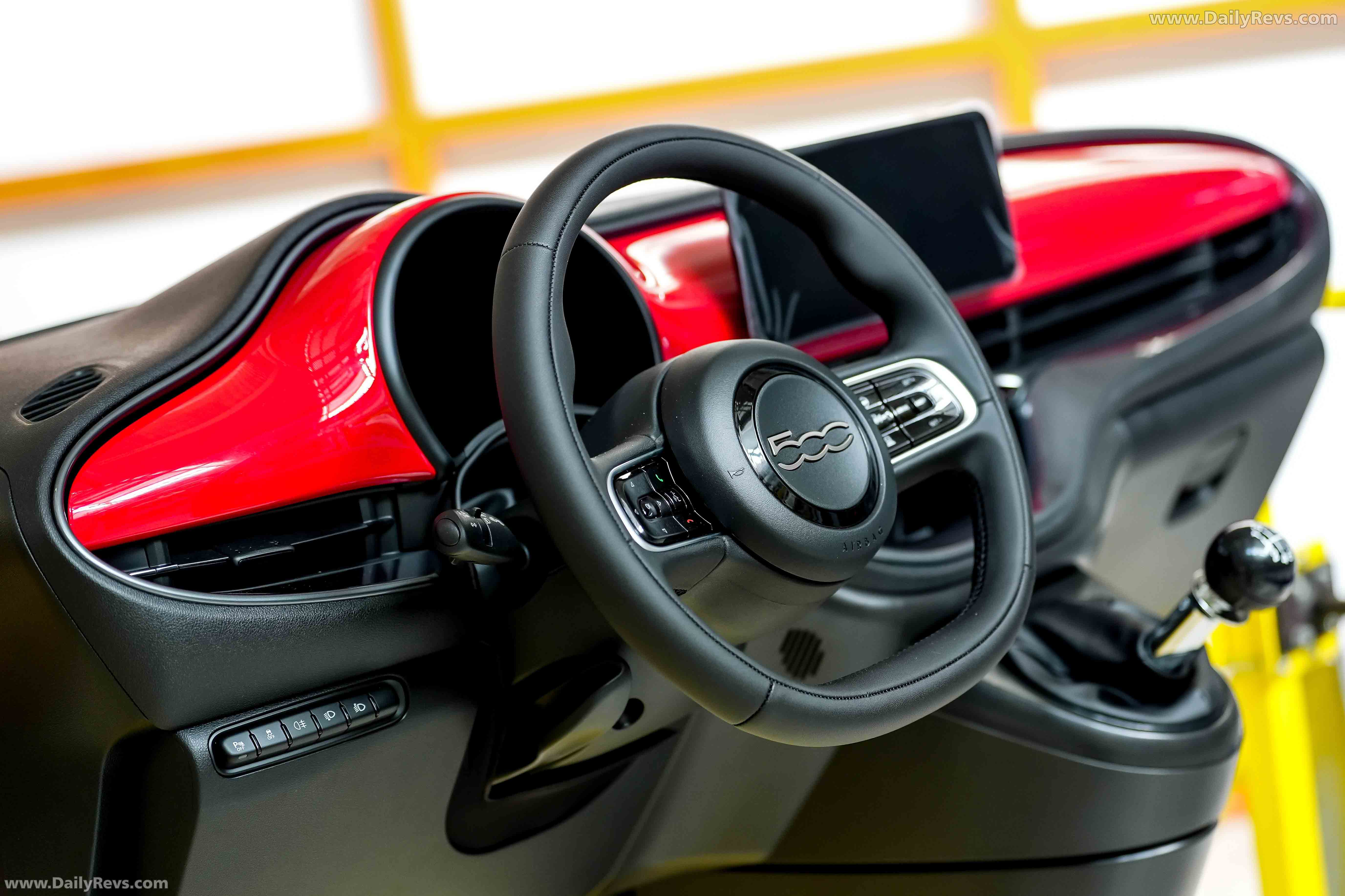 2026 Fiat 500 Hybrid Interior