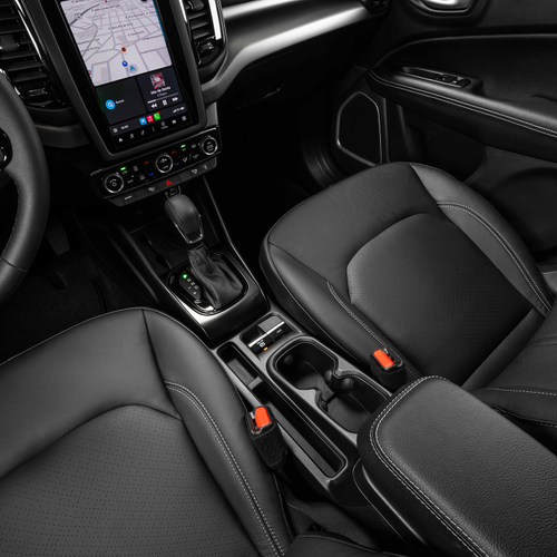 2026 Fiat Toro Volcano Flex Interior