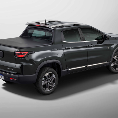 2026 Fiat Toro Volcano Diesel Rear View