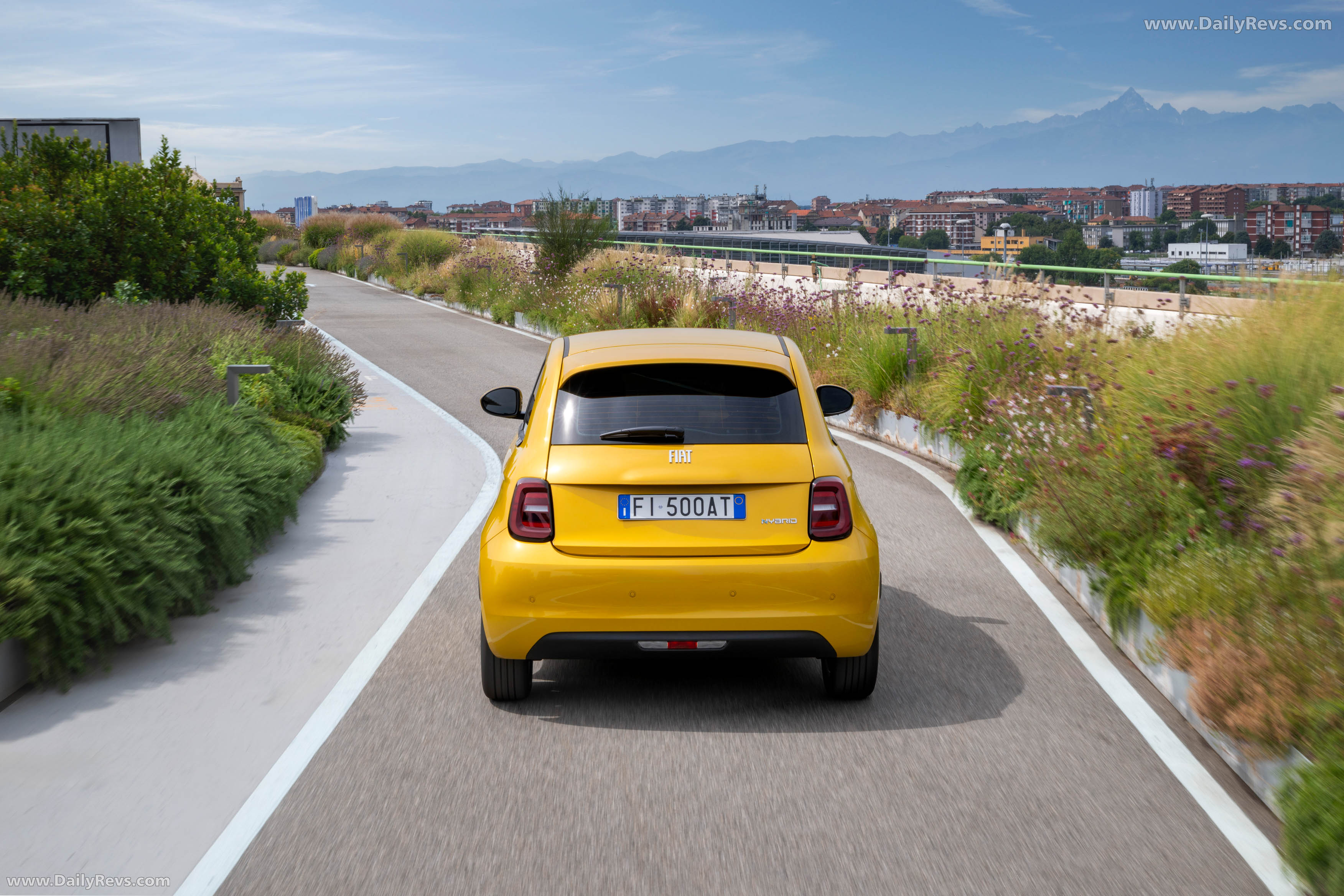 2026 Fiat 500 Hybrid POP Rear View