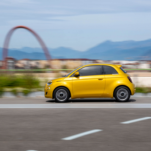 2026 Fiat 500 Hybrid POP Side View