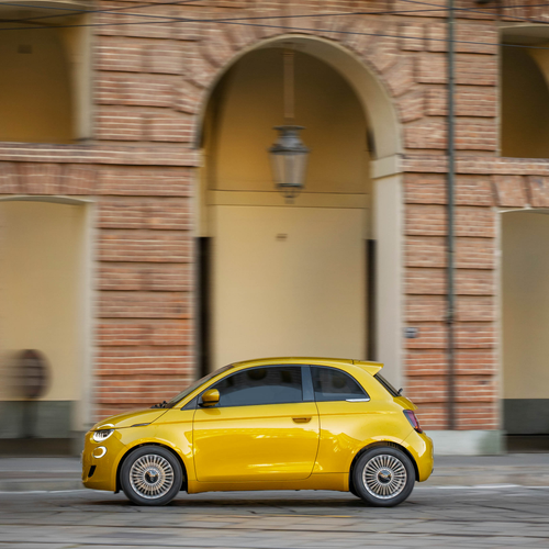 2026 Fiat 500 Hybrid POP Side View