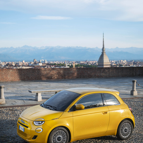 2026 Fiat 500 Hybrid POP Front View