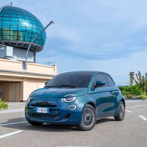 2026 Fiat 500 Hybrid ICON Front View