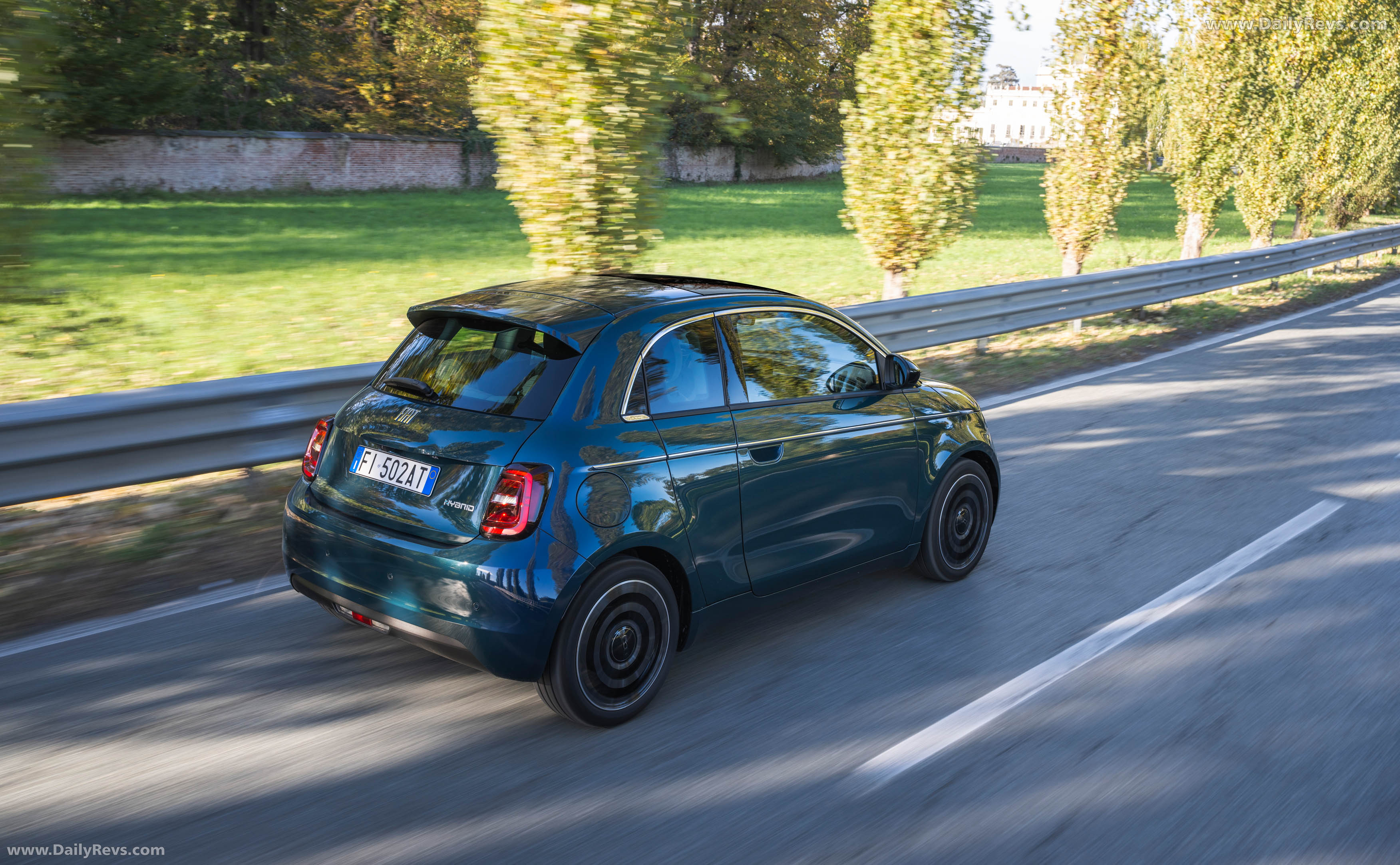 2026 Fiat 500 Hybrid ICON Rear View