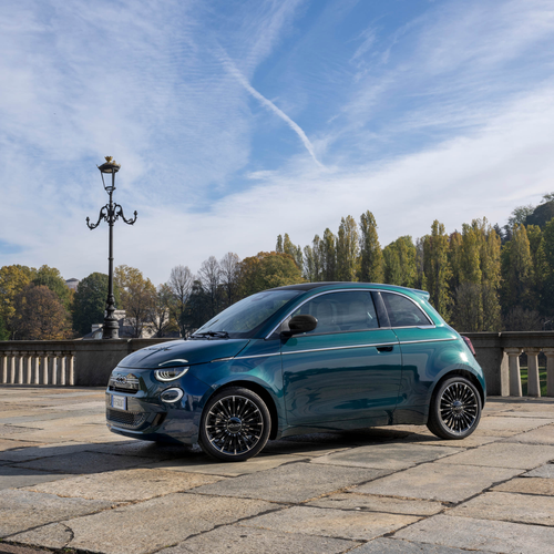 2026 Fiat 500 Hybrid ICON Side View