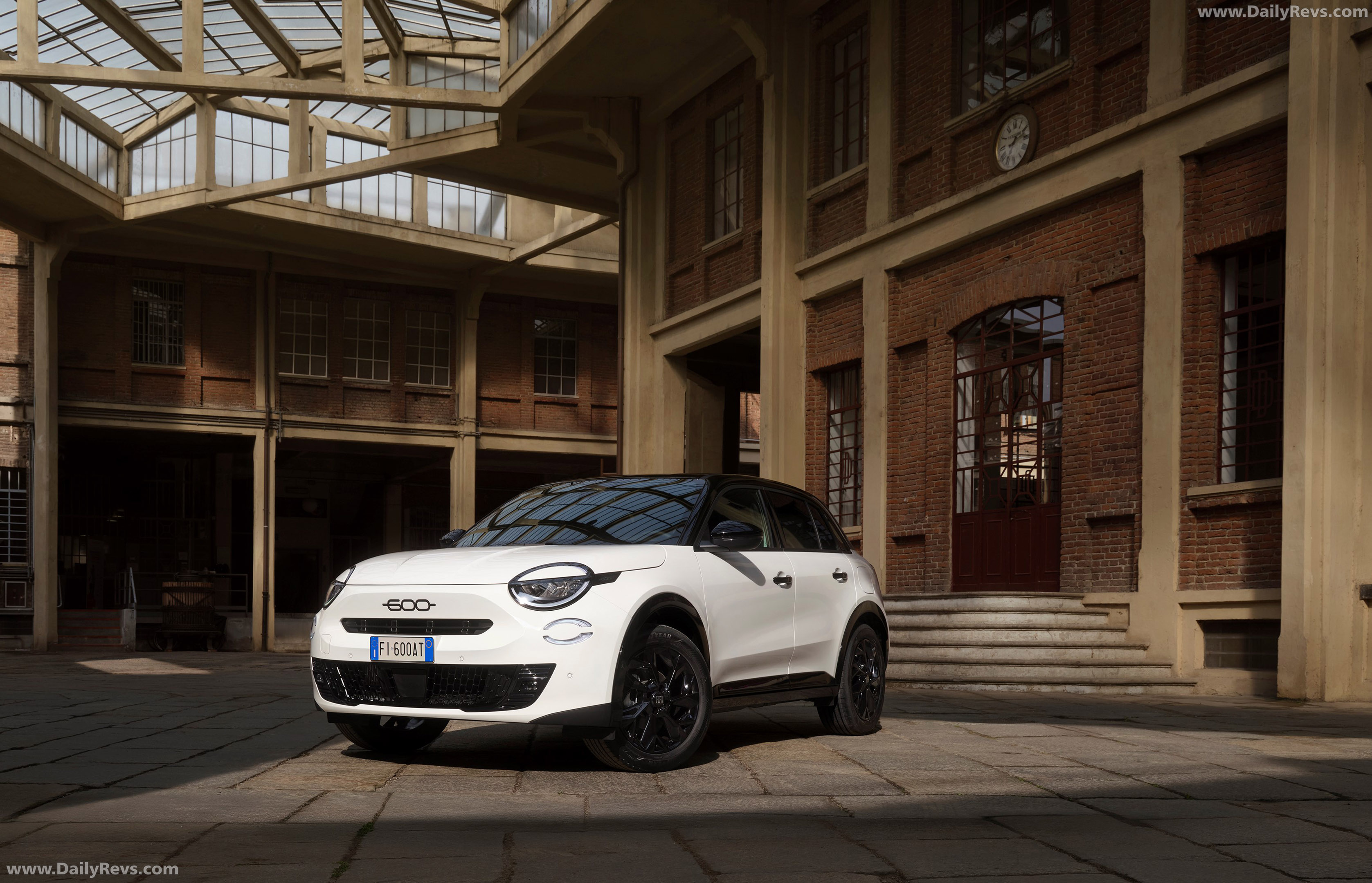 2026 Fiat 600 Street Launch Edition Front View