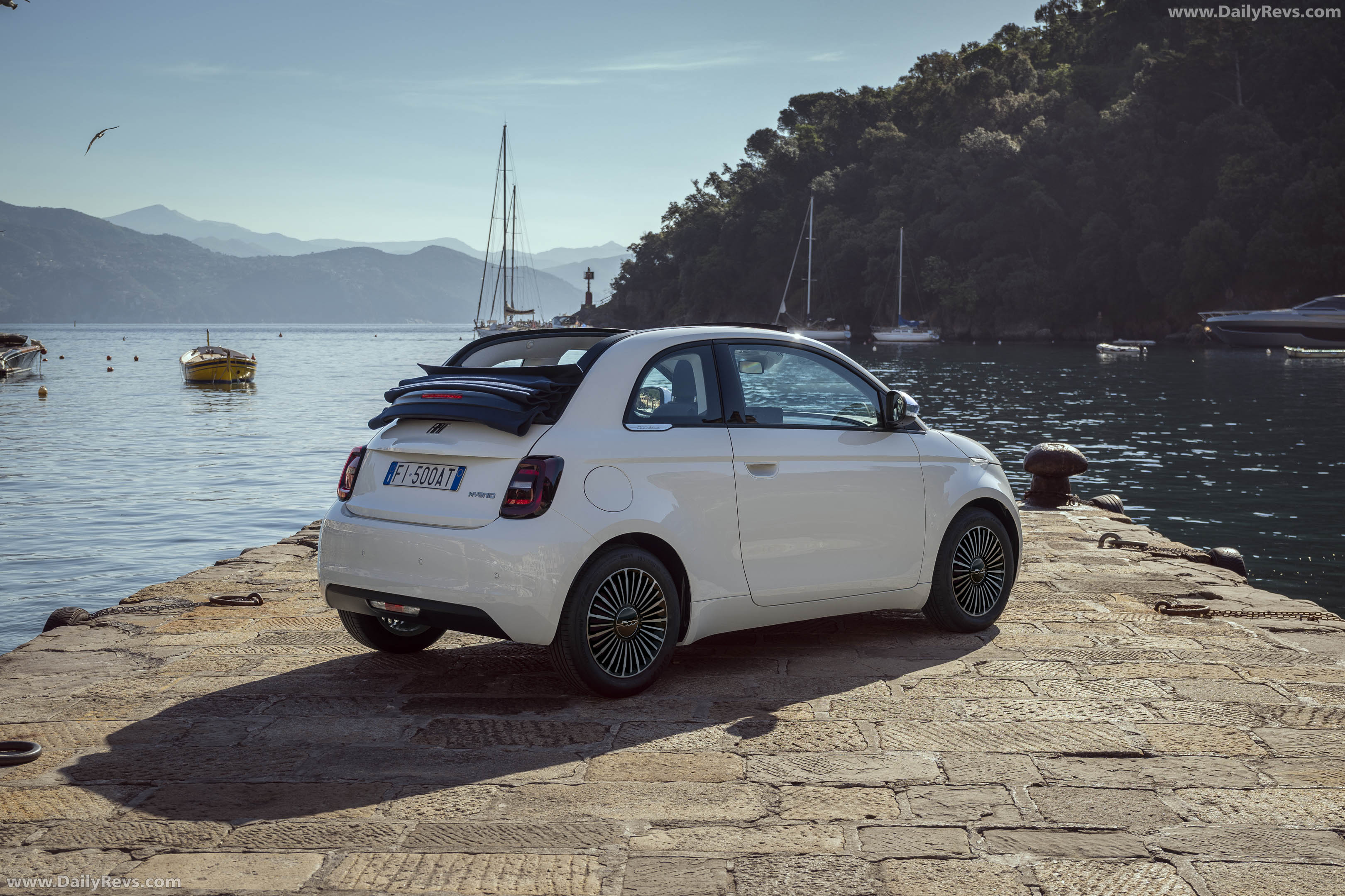 2026 Fiat 500 Dolcevita Rear View