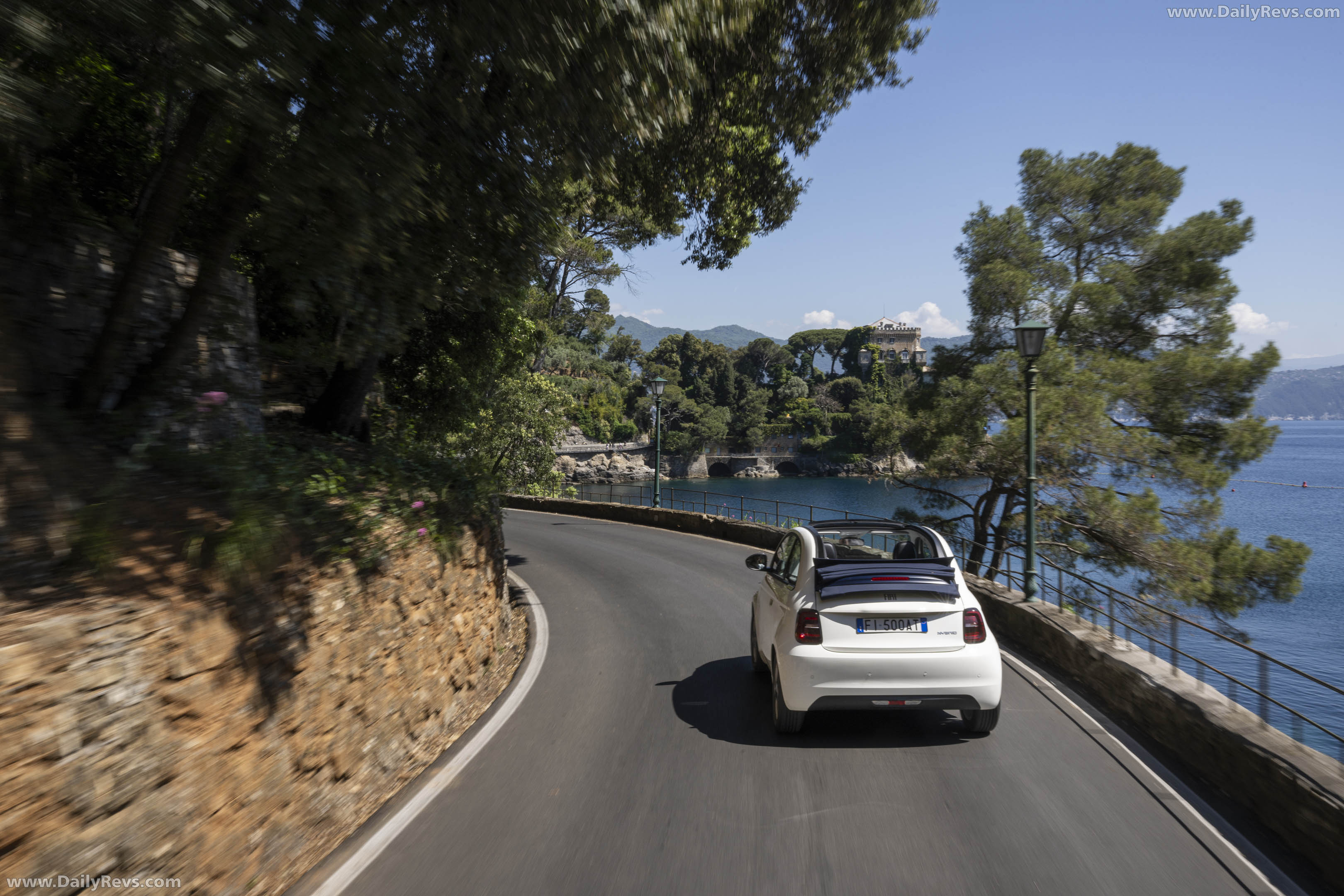 2026 Fiat 500 Dolcevita Rear View