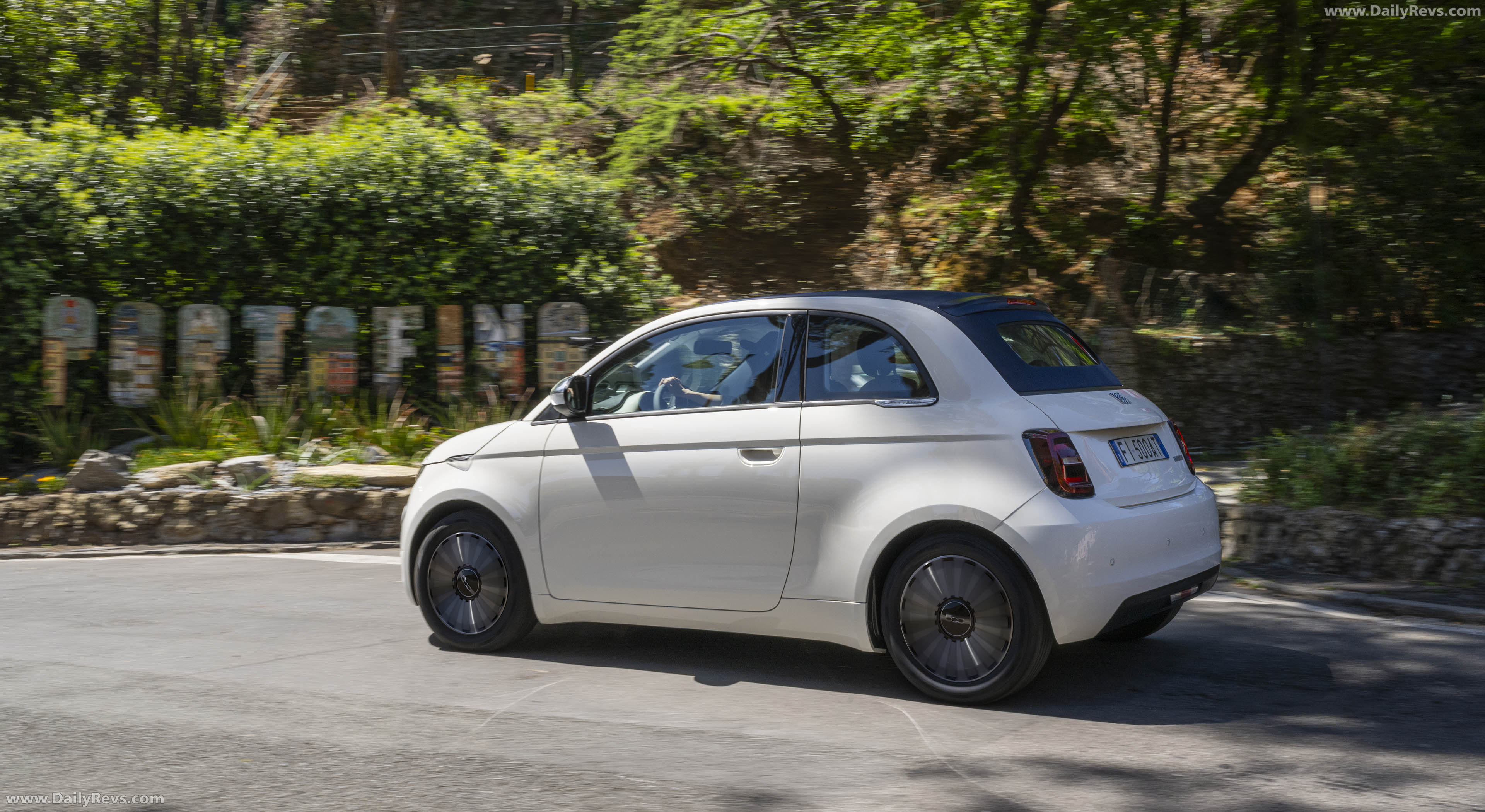 2026 Fiat 500 Dolcevita Rear View