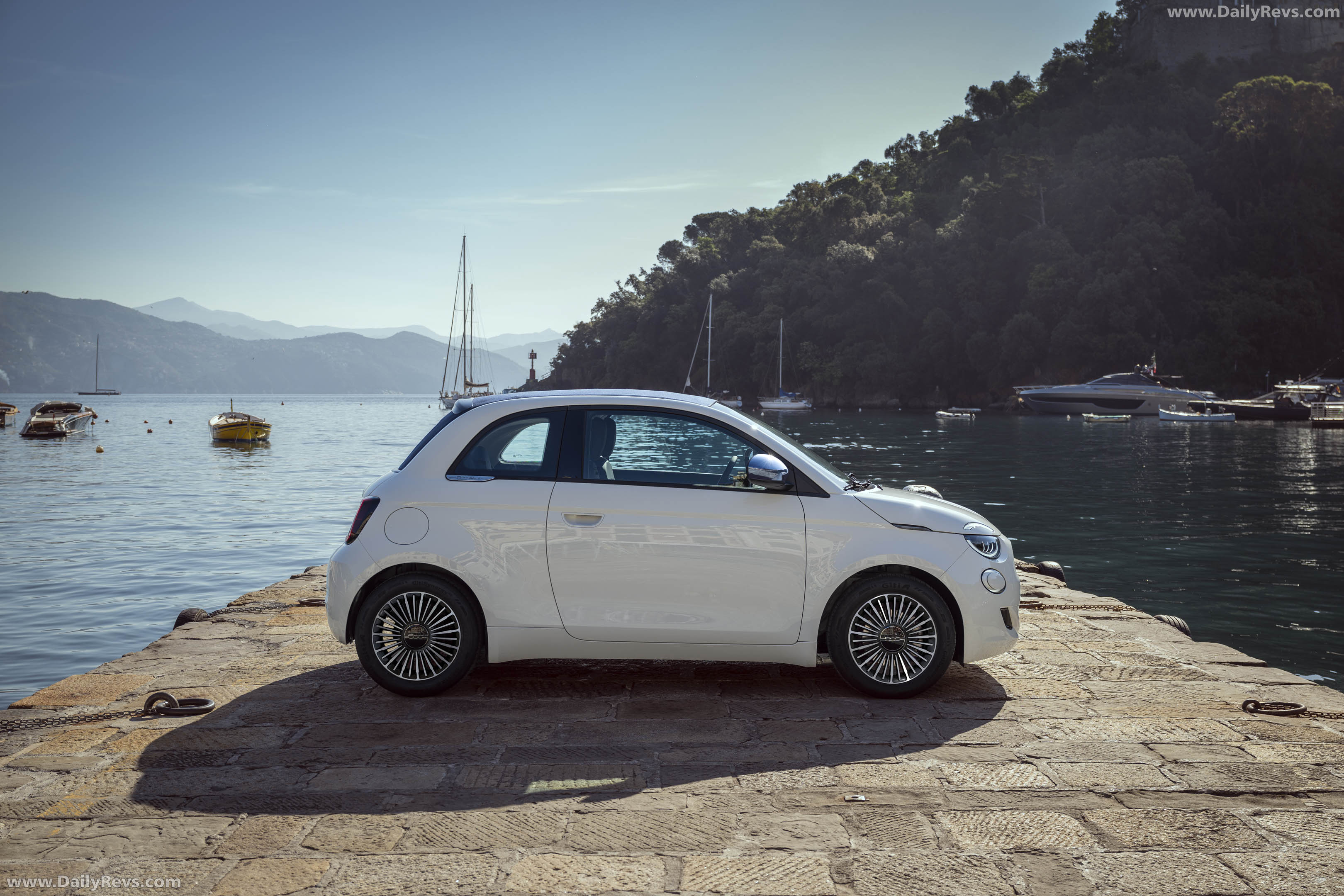 2026 Fiat 500 Dolcevita Side View