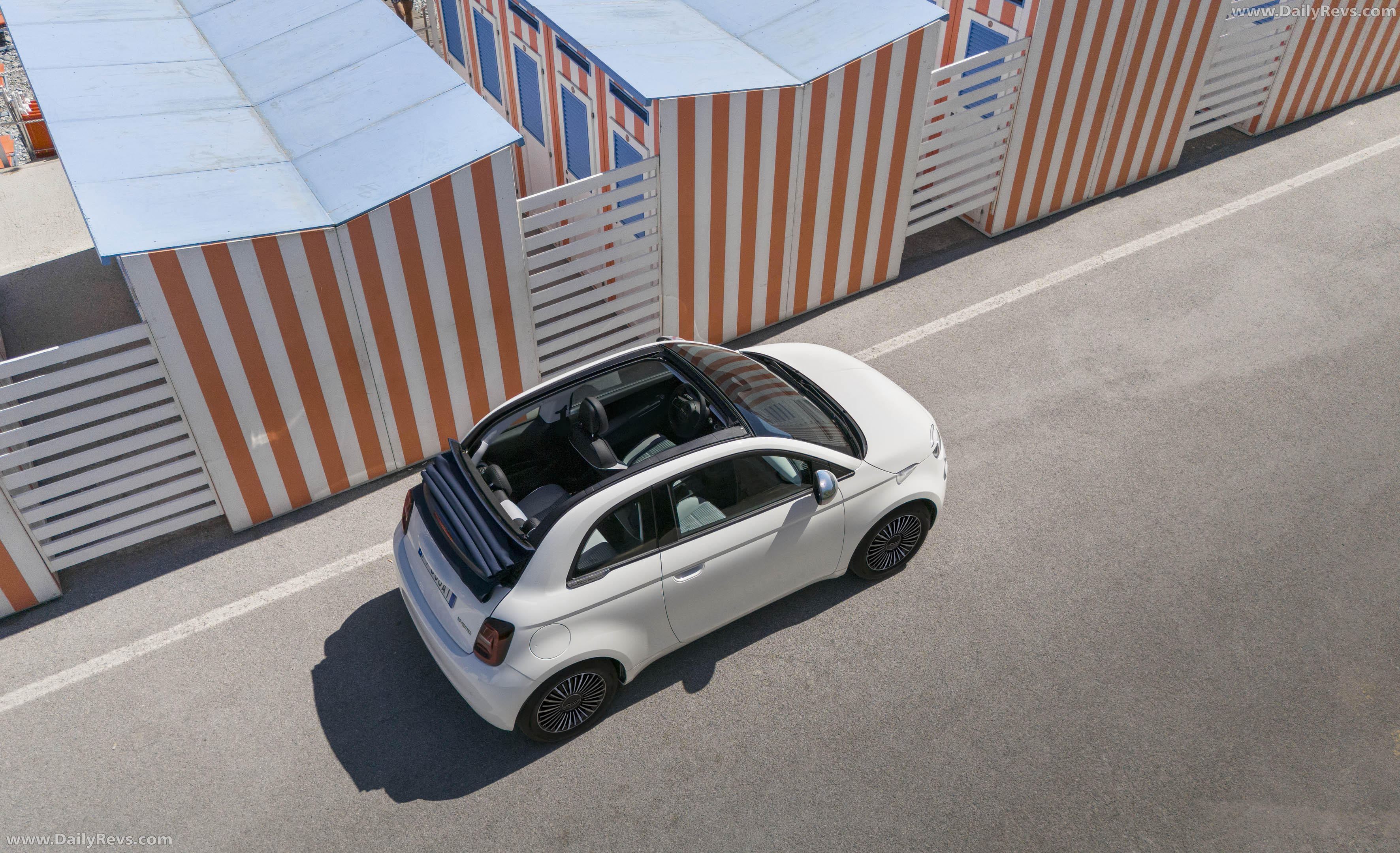 2026 Fiat 500 Dolcevita Top View