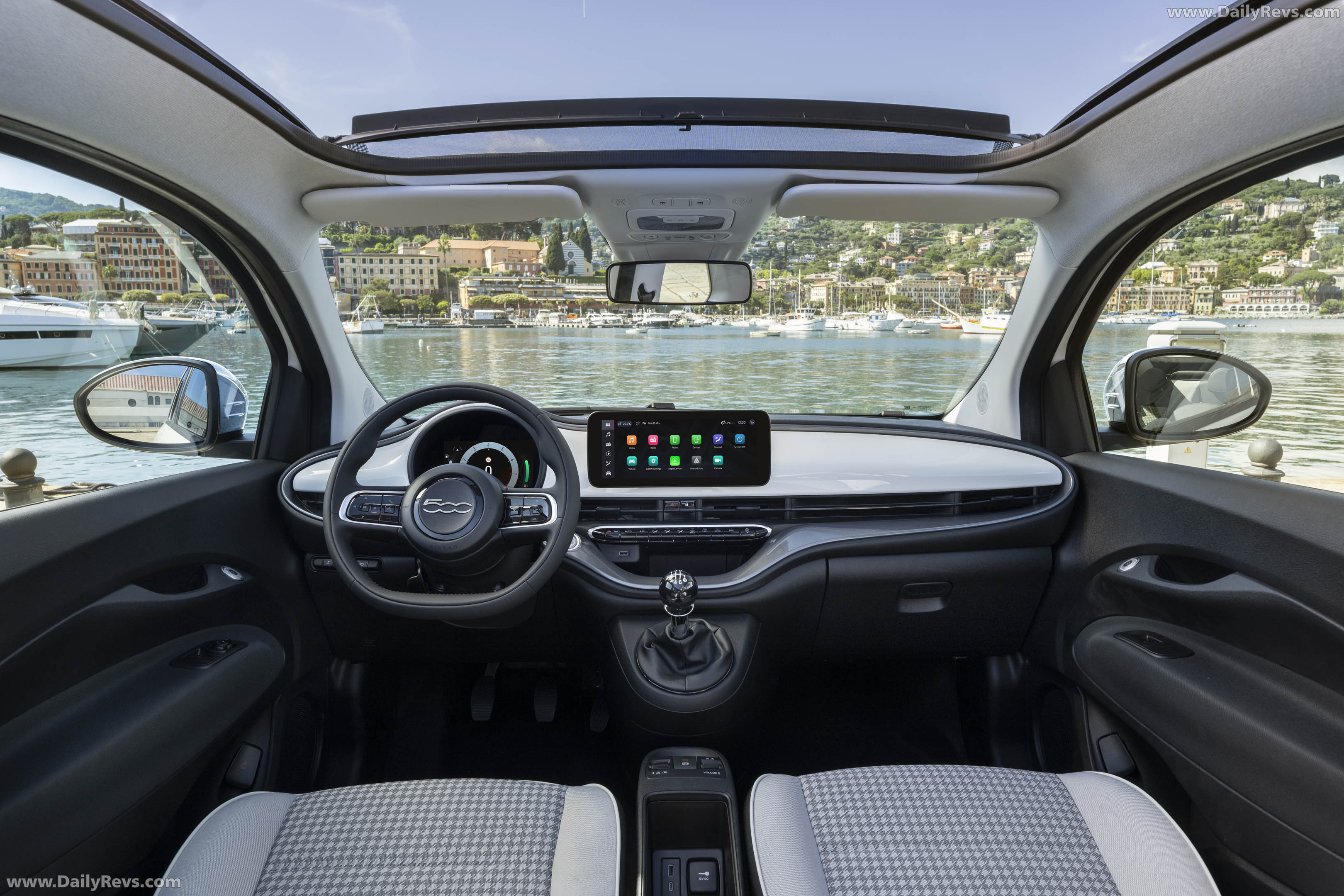 2026 Fiat 500 Dolcevita Interior