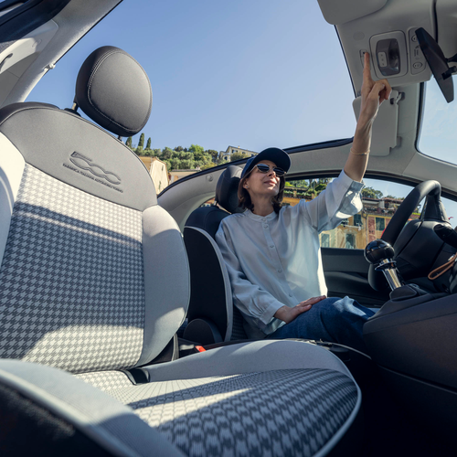 2026 Fiat 500 Dolcevita Interior