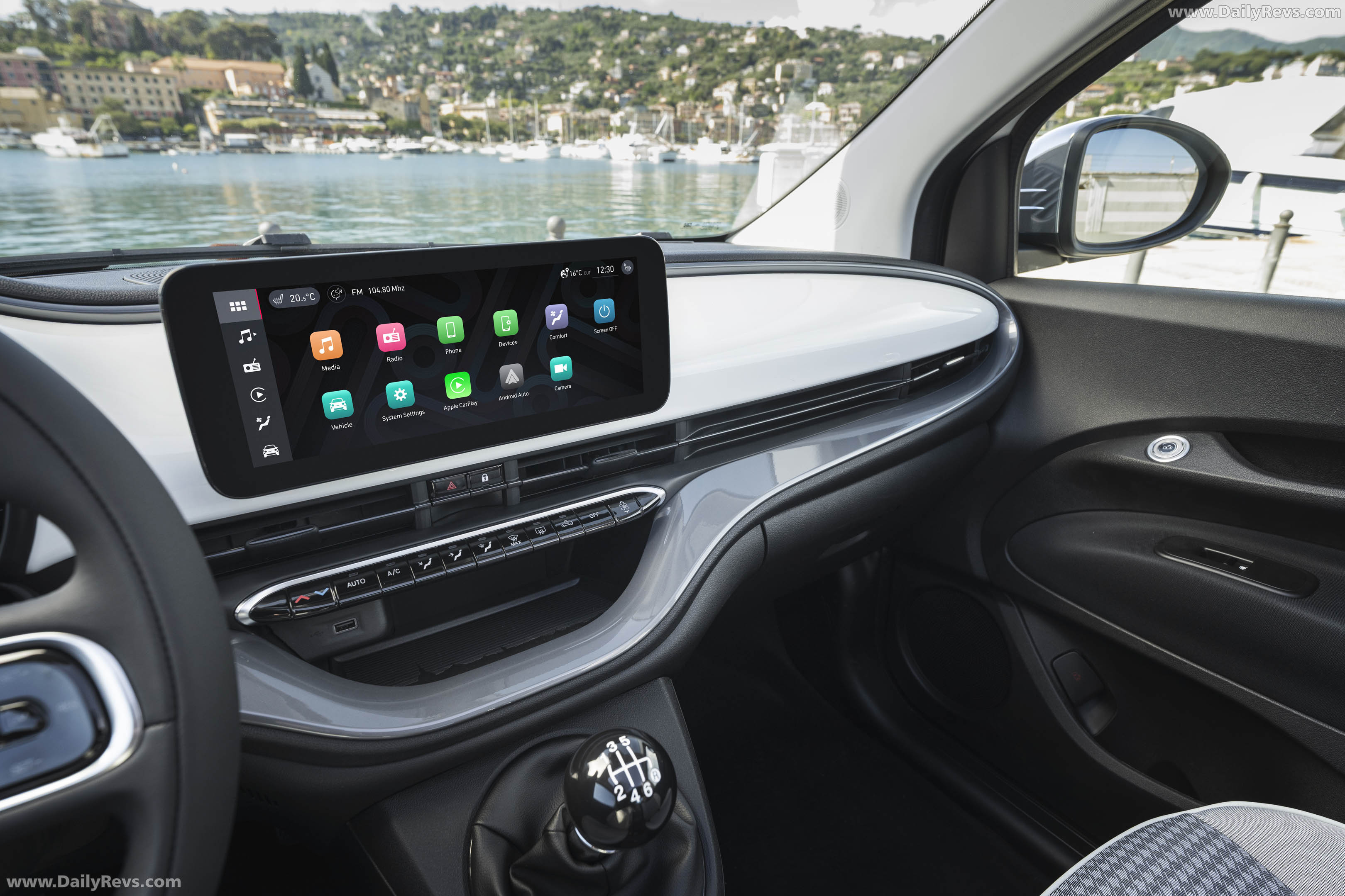 2026 Fiat 500 Dolcevita Interior