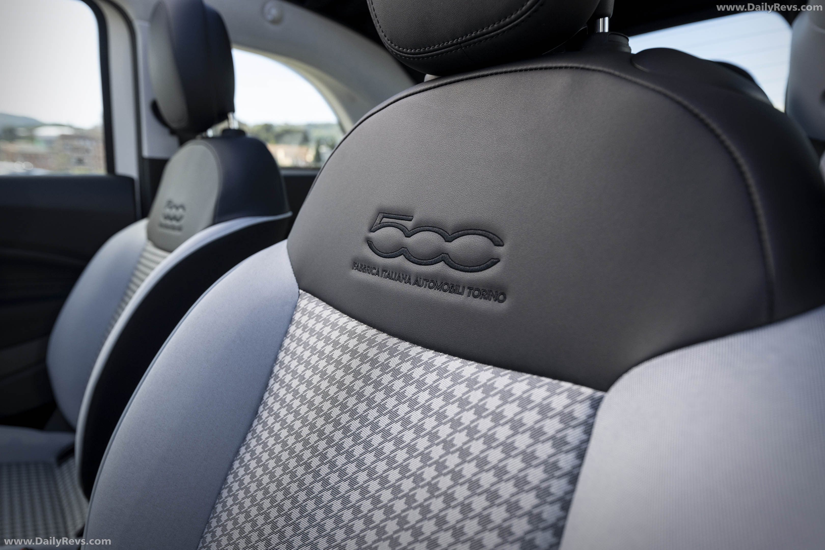 2026 Fiat 500 Dolcevita Interior