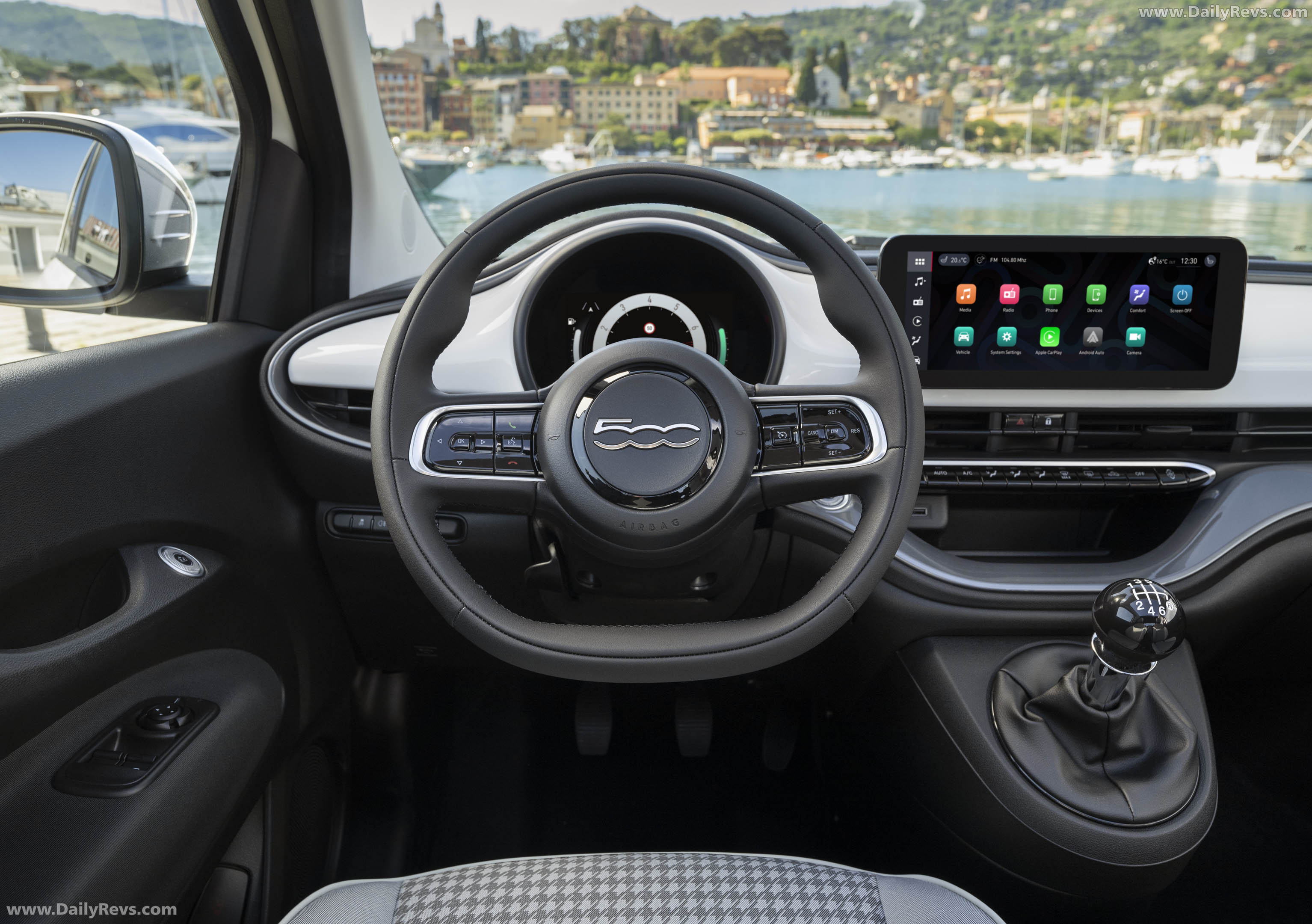 2026 Fiat 500 Dolcevita Interior