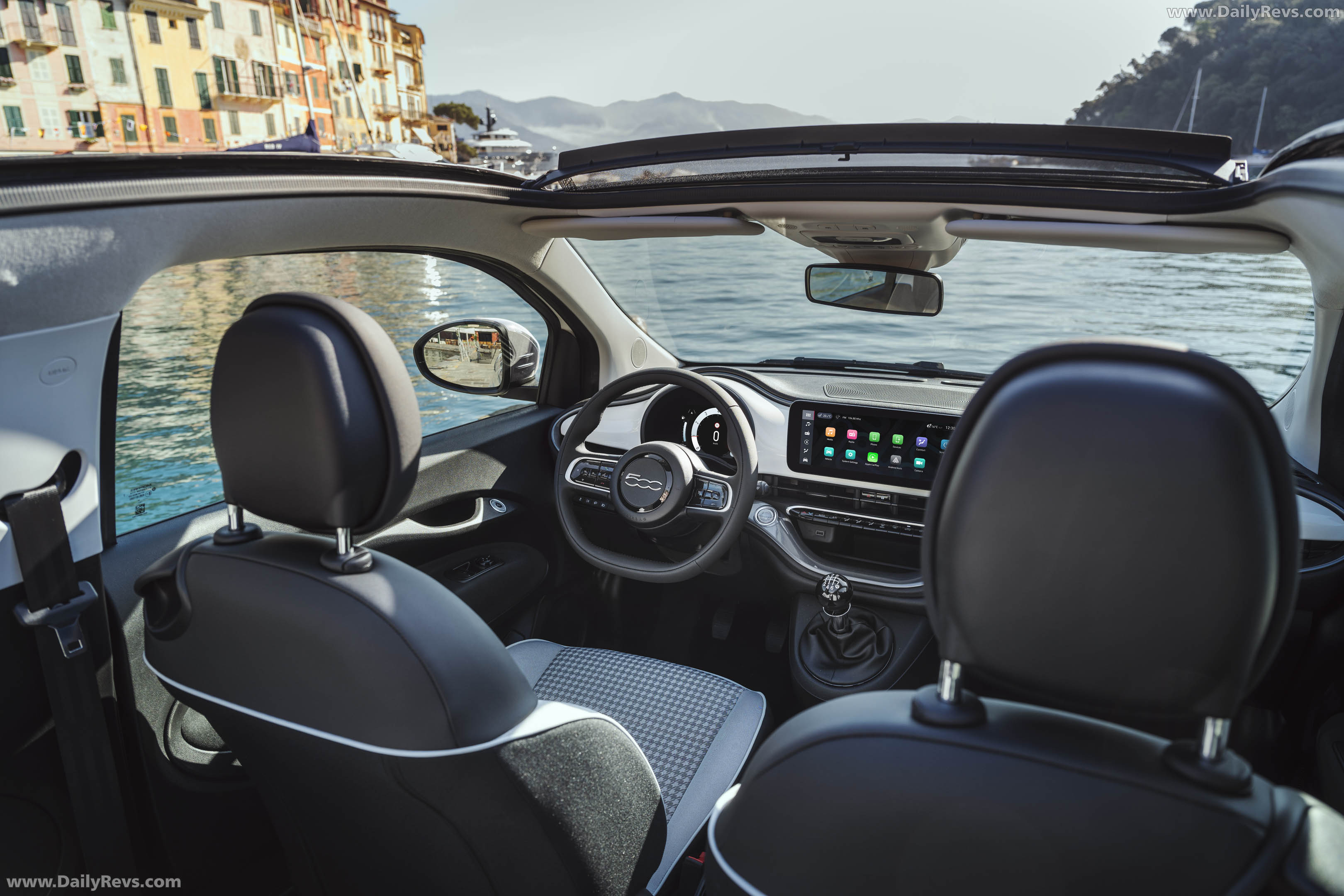 2026 Fiat 500 Dolcevita Interior