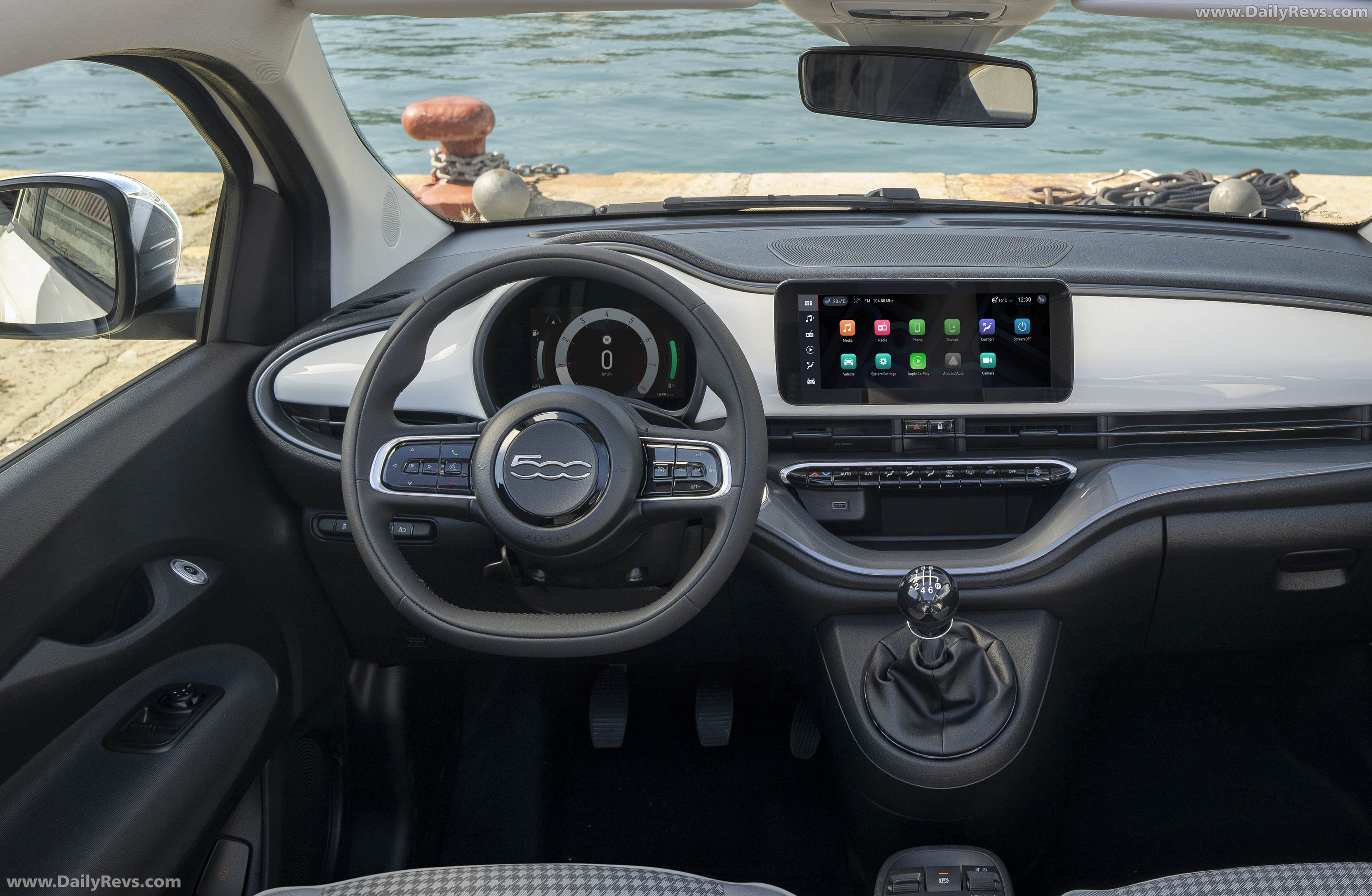 2026 Fiat 500 Dolcevita Interior