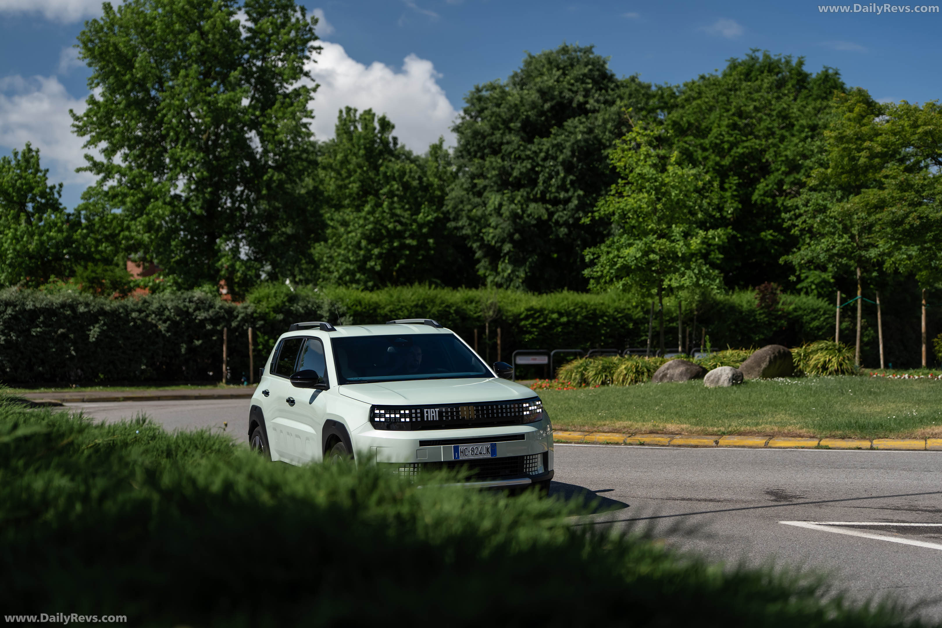 2026 Fiat Grande Panda Turbo 100 Front View