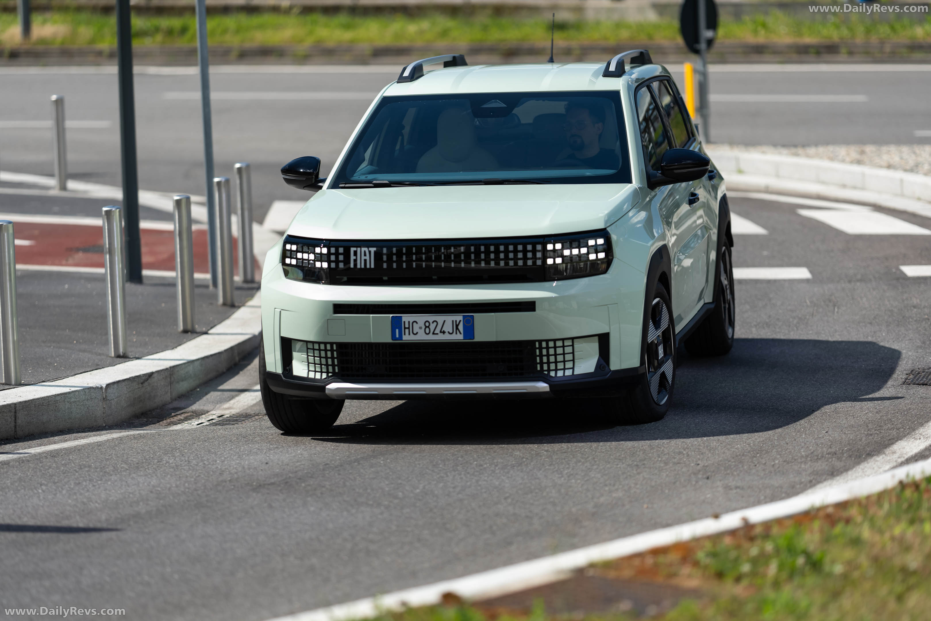 2026 Fiat Grande Panda Turbo 100 Front View
