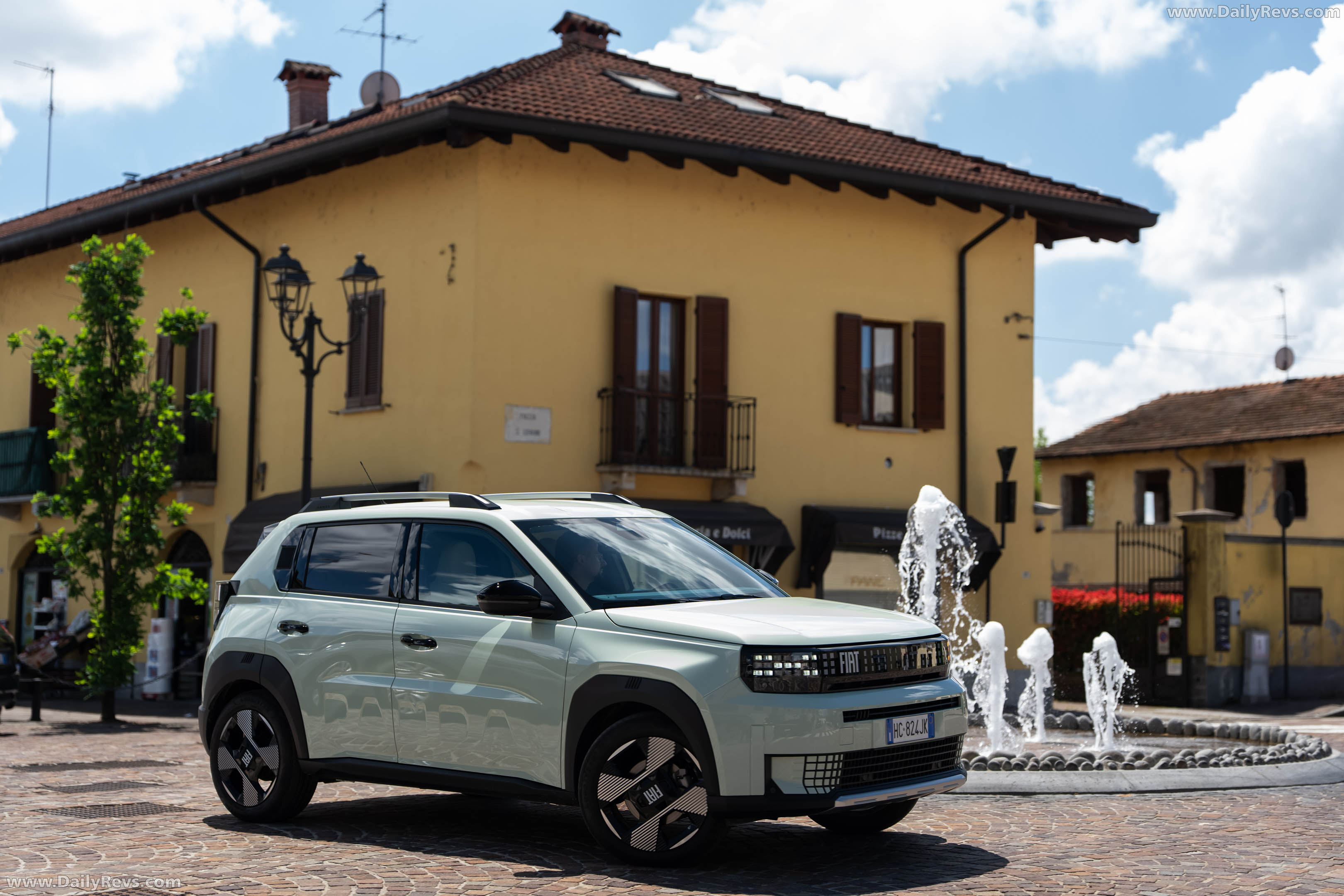 2026 Fiat Grande Panda Turbo 100 Front View