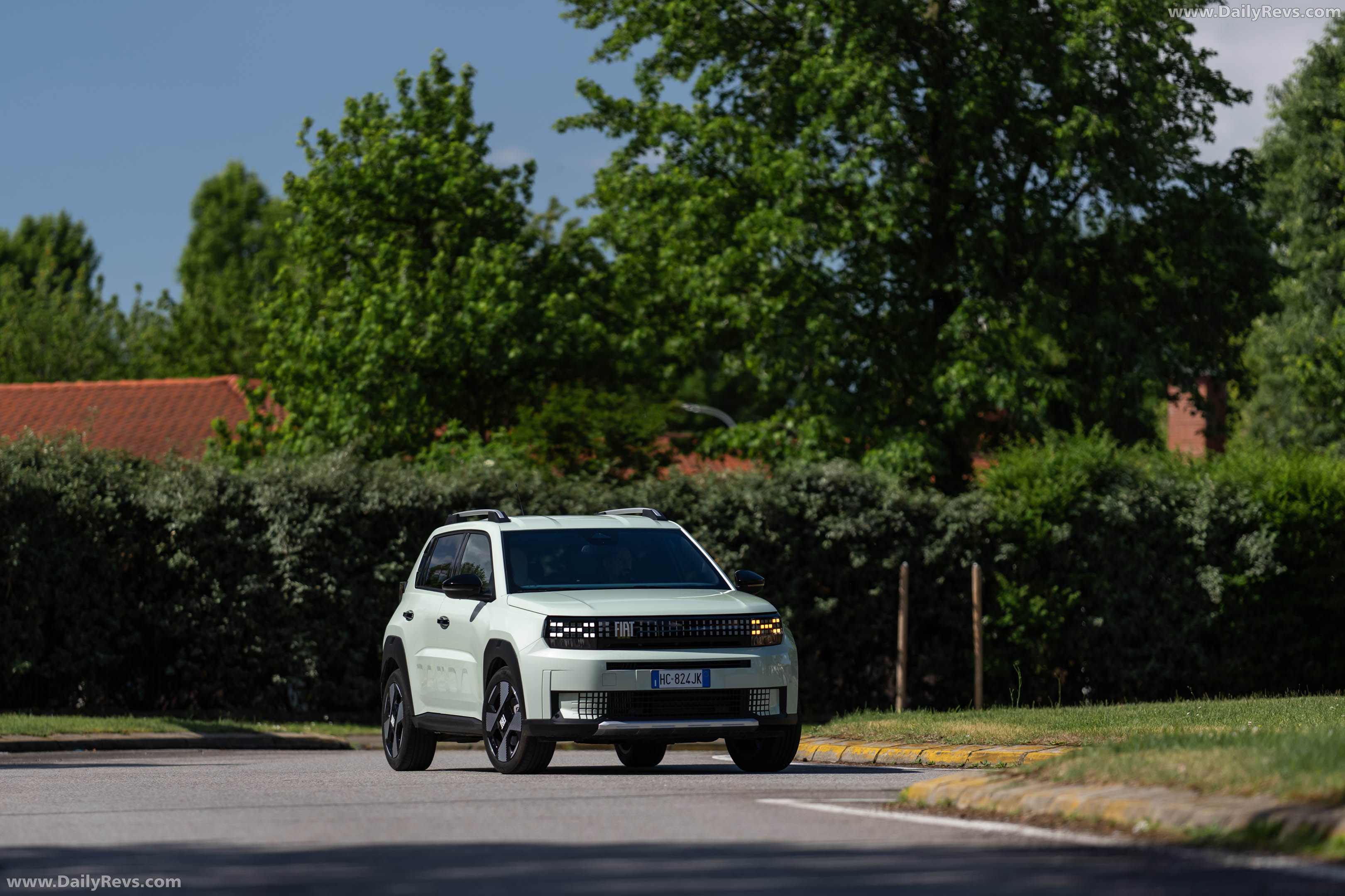 2026 Fiat Grande Panda Turbo 100 Front View