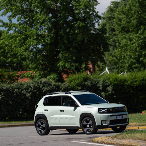 2026 Fiat Grande Panda Turbo 100 Side View