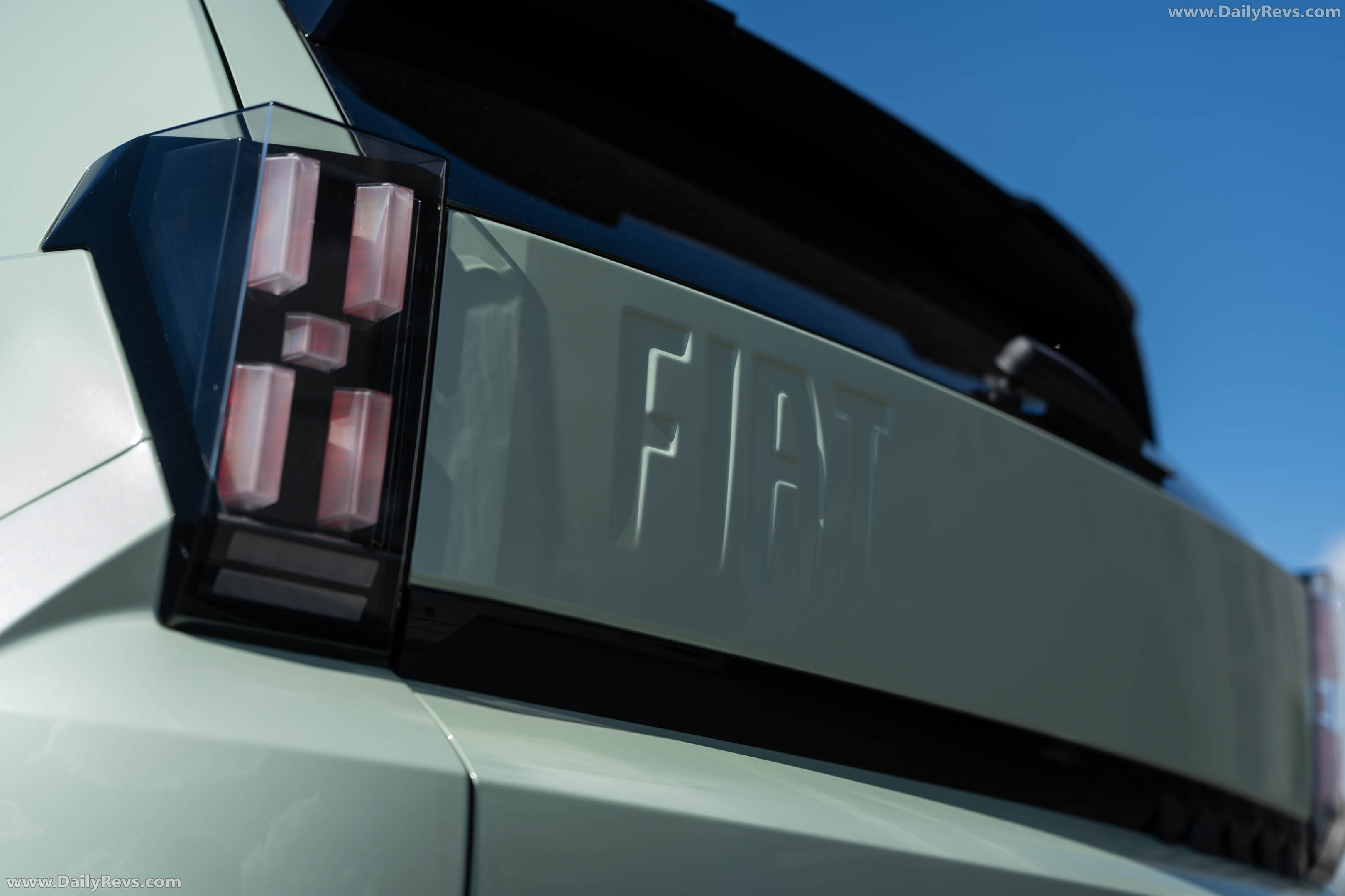 2026 Fiat Grande Panda Turbo 100 Exterior