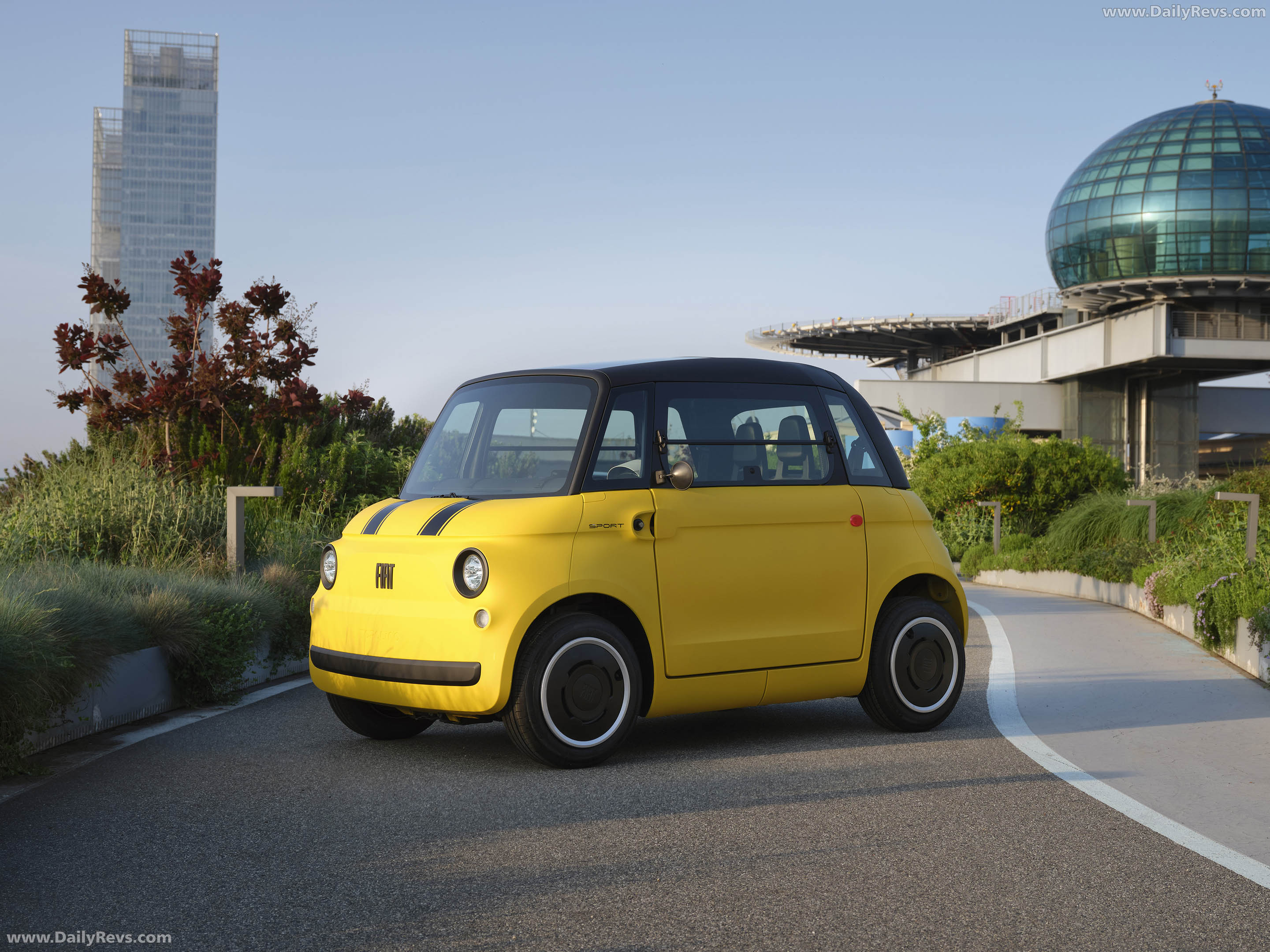 2026 Fiat Topolino Sport Front View