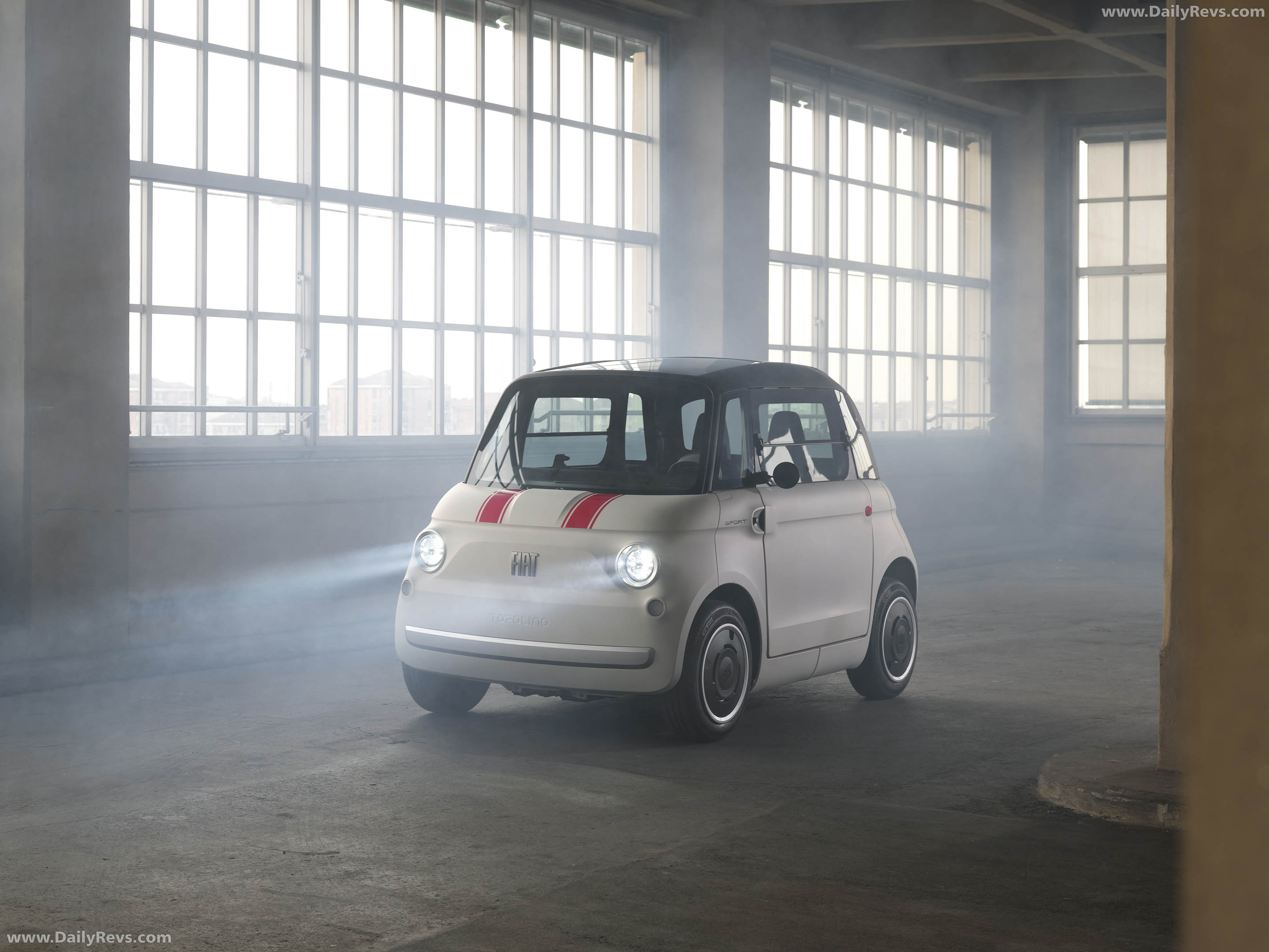 2026 Fiat Topolino Sport Front View