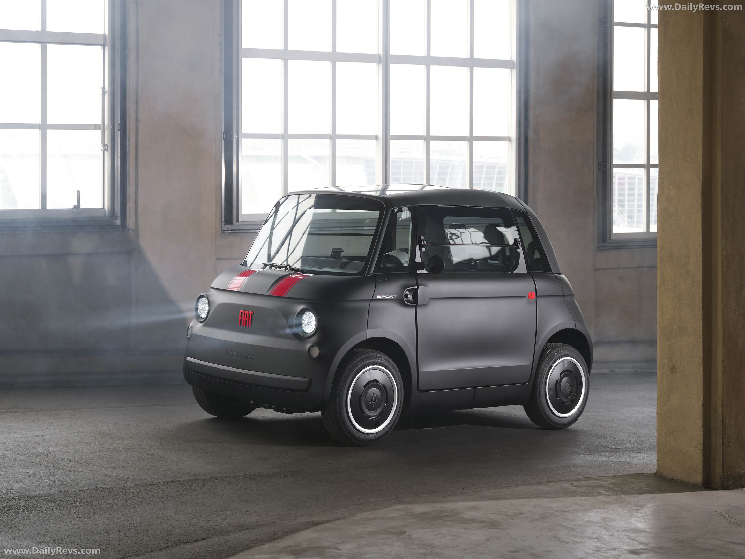 2026 Fiat Topolino Sport Front View