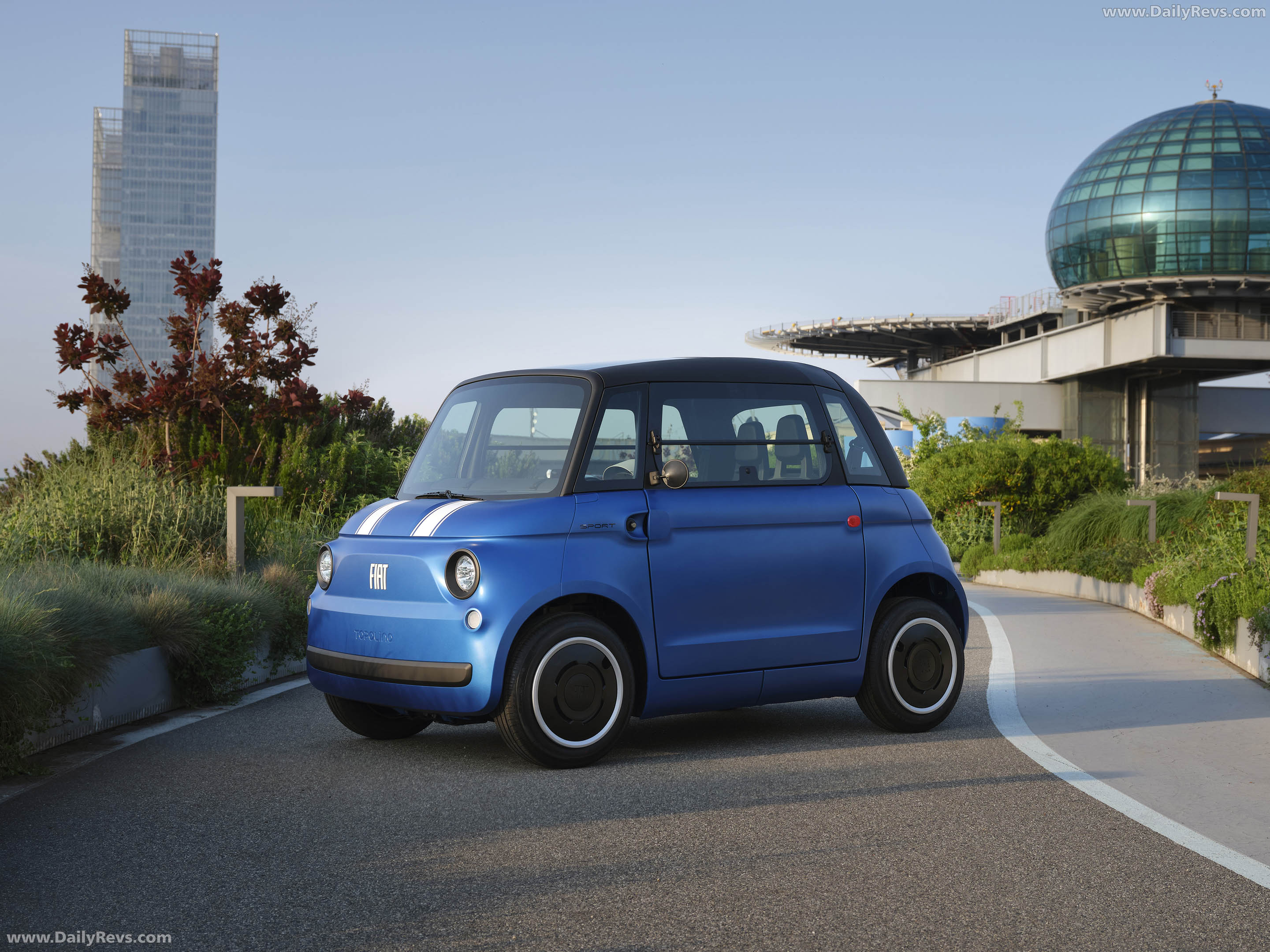 2026 Fiat Topolino Sport Side View