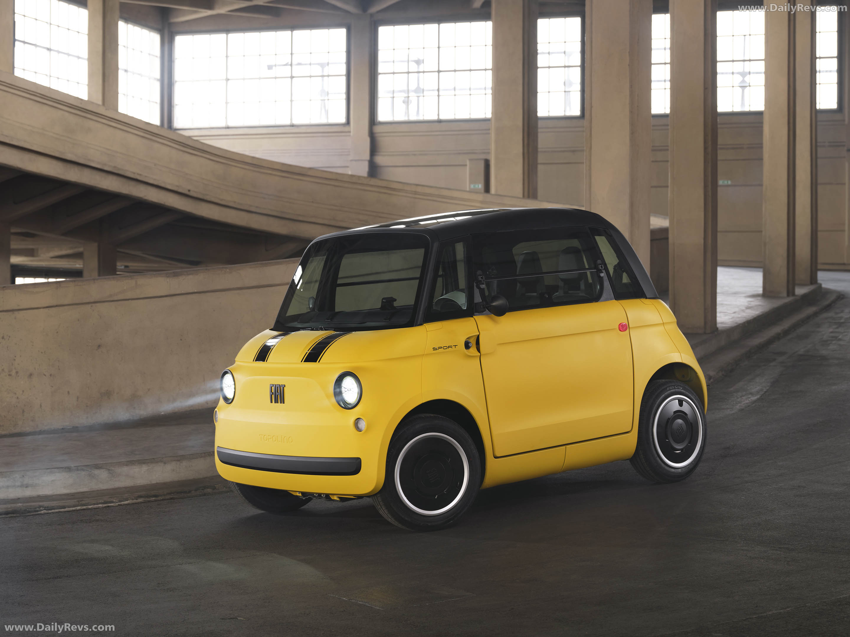 2026 Fiat Topolino Sport Side View