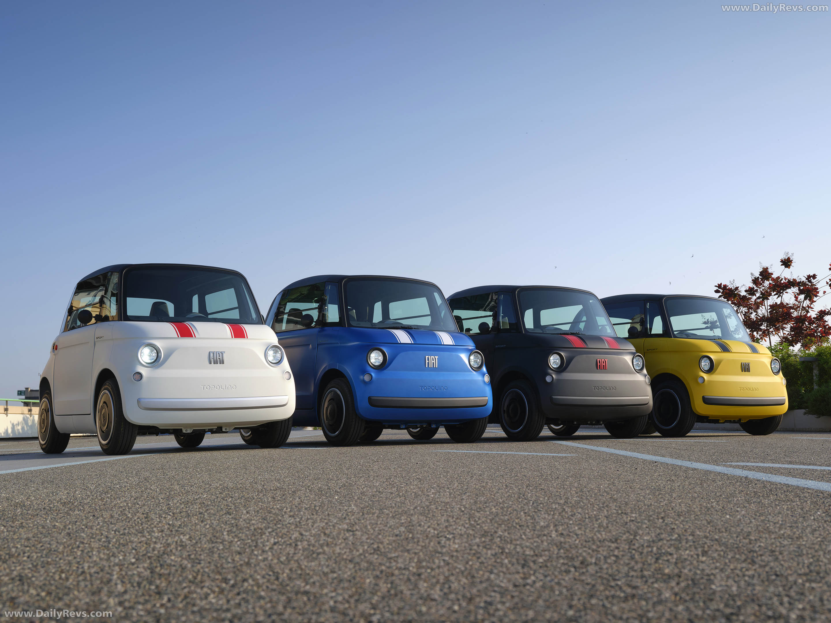 2026 Fiat Topolino Sport Front View