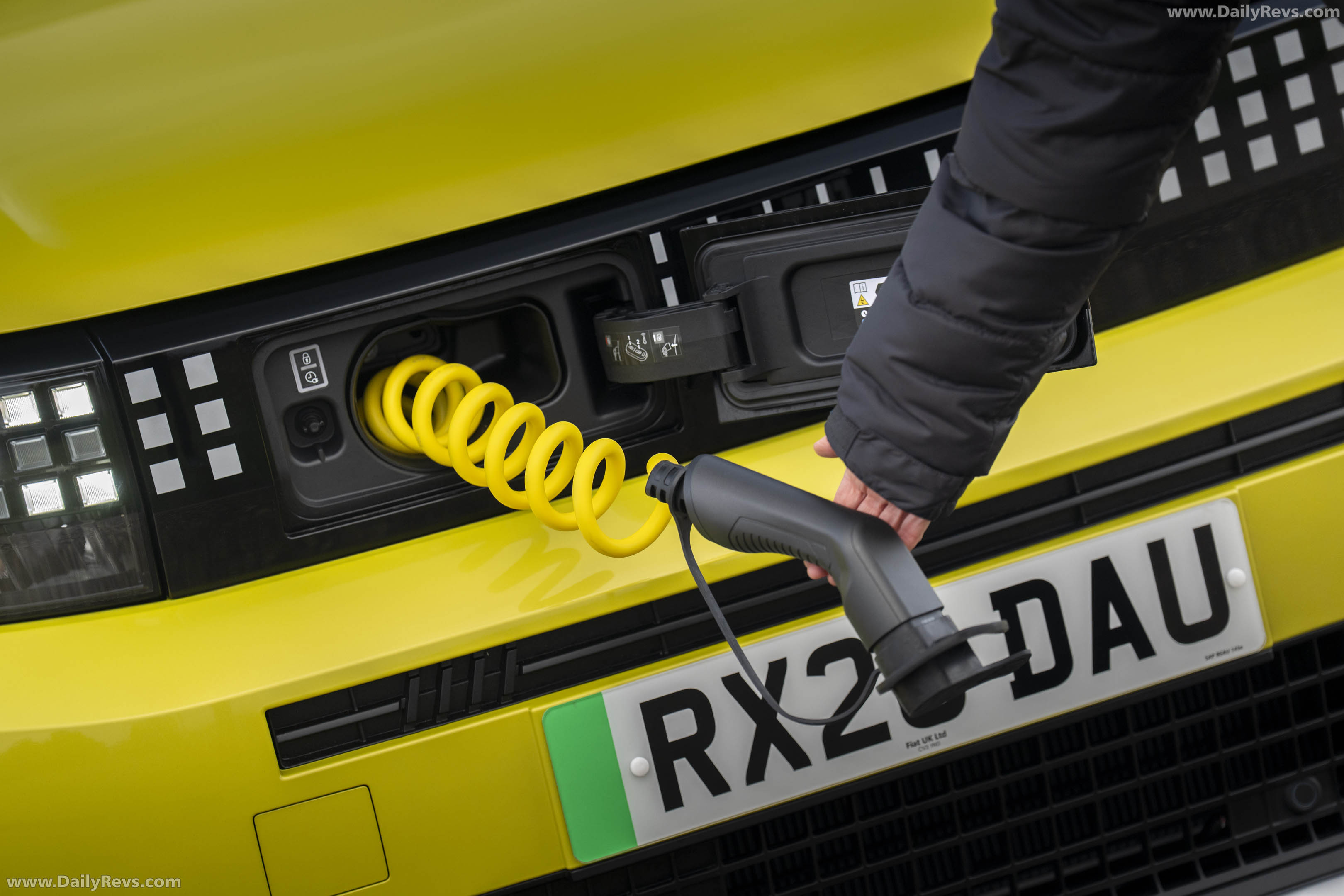 2025 Fiat Grande Panda La Prima UK Version Exterior