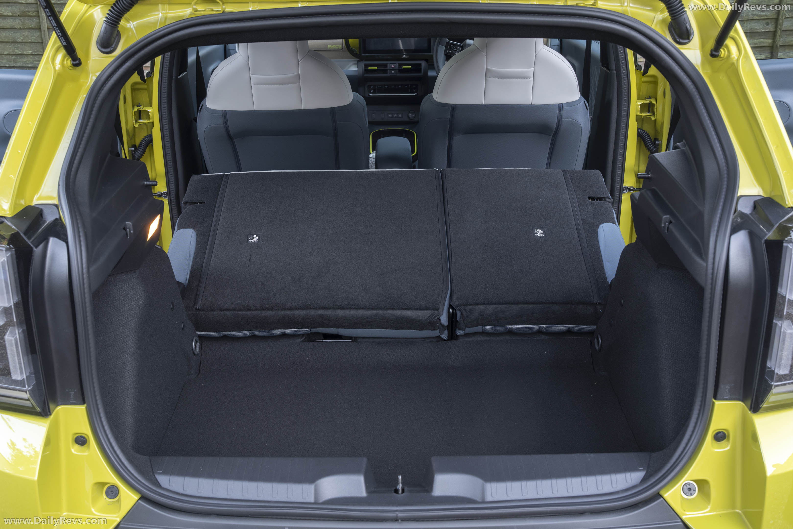 2025 Fiat Grande Panda La Prima UK Version Interior