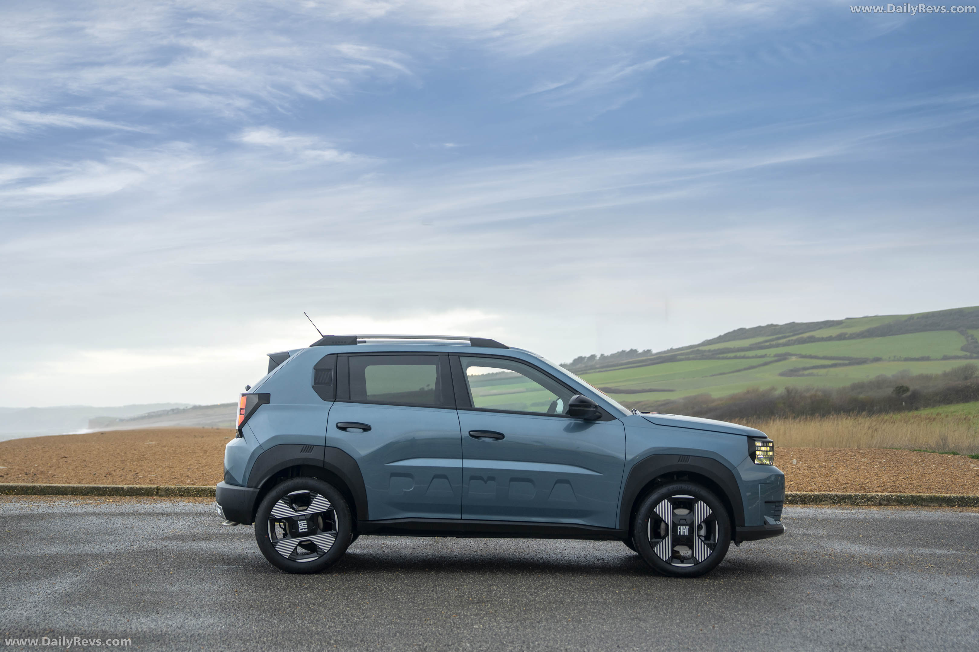 2025 Fiat Panda Hybrid La Prima UK Version Side View