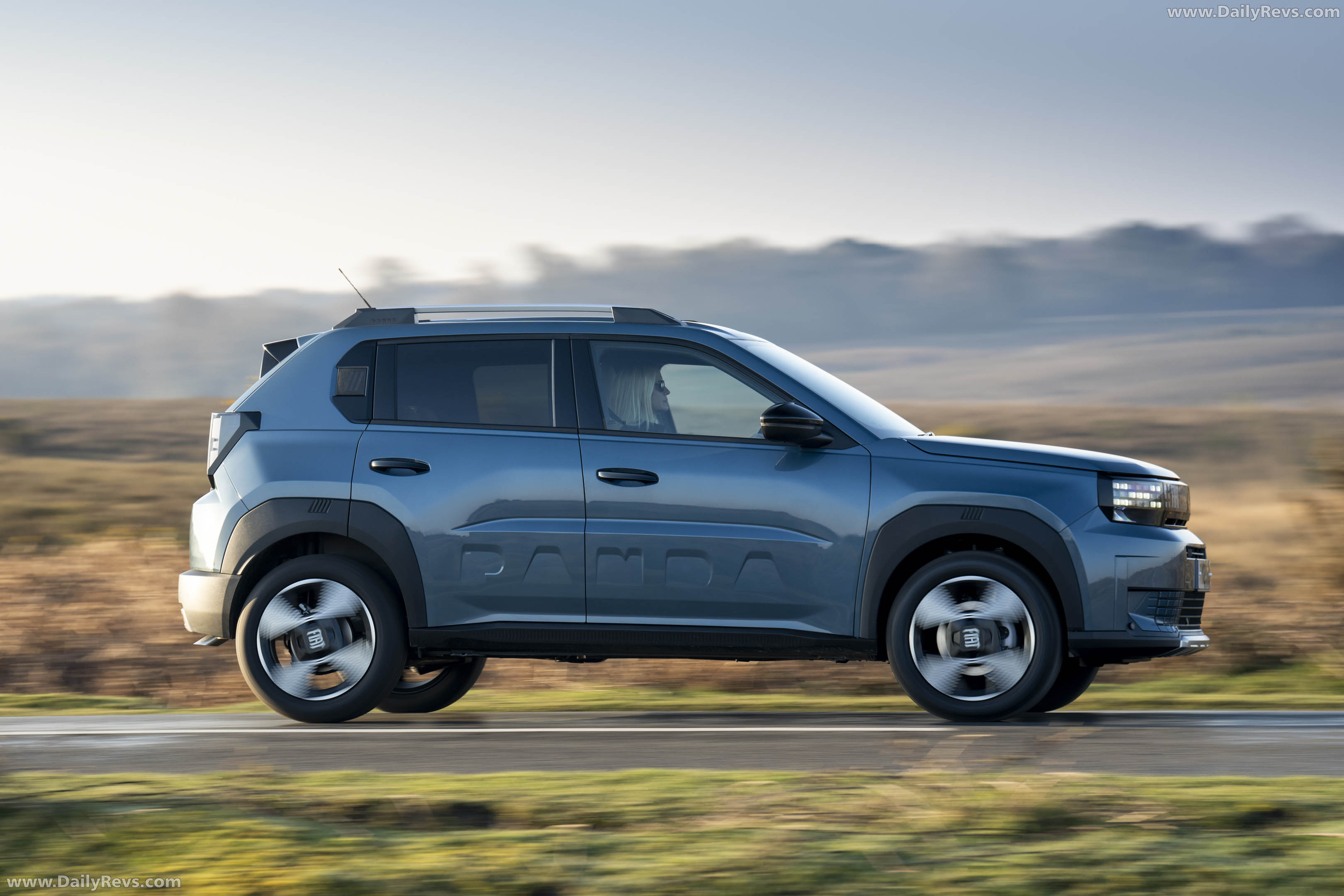 2025 Fiat Panda Hybrid La Prima UK Version Side View