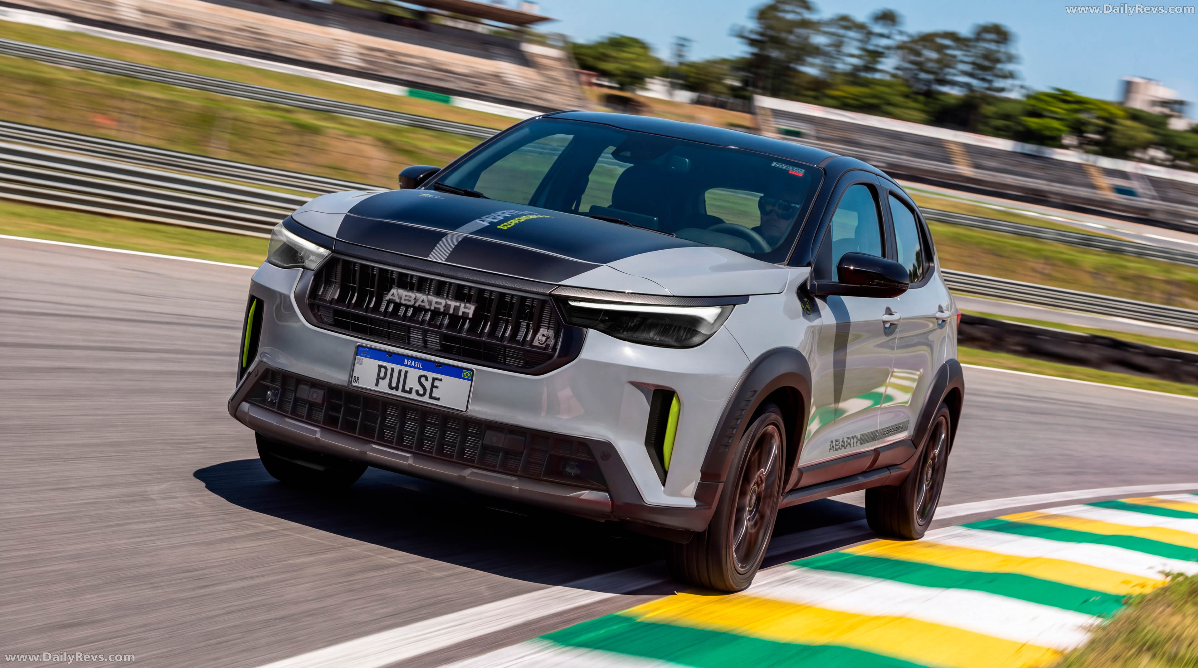 2026 Fiat Pulse Abarth Scorpionissima Front View