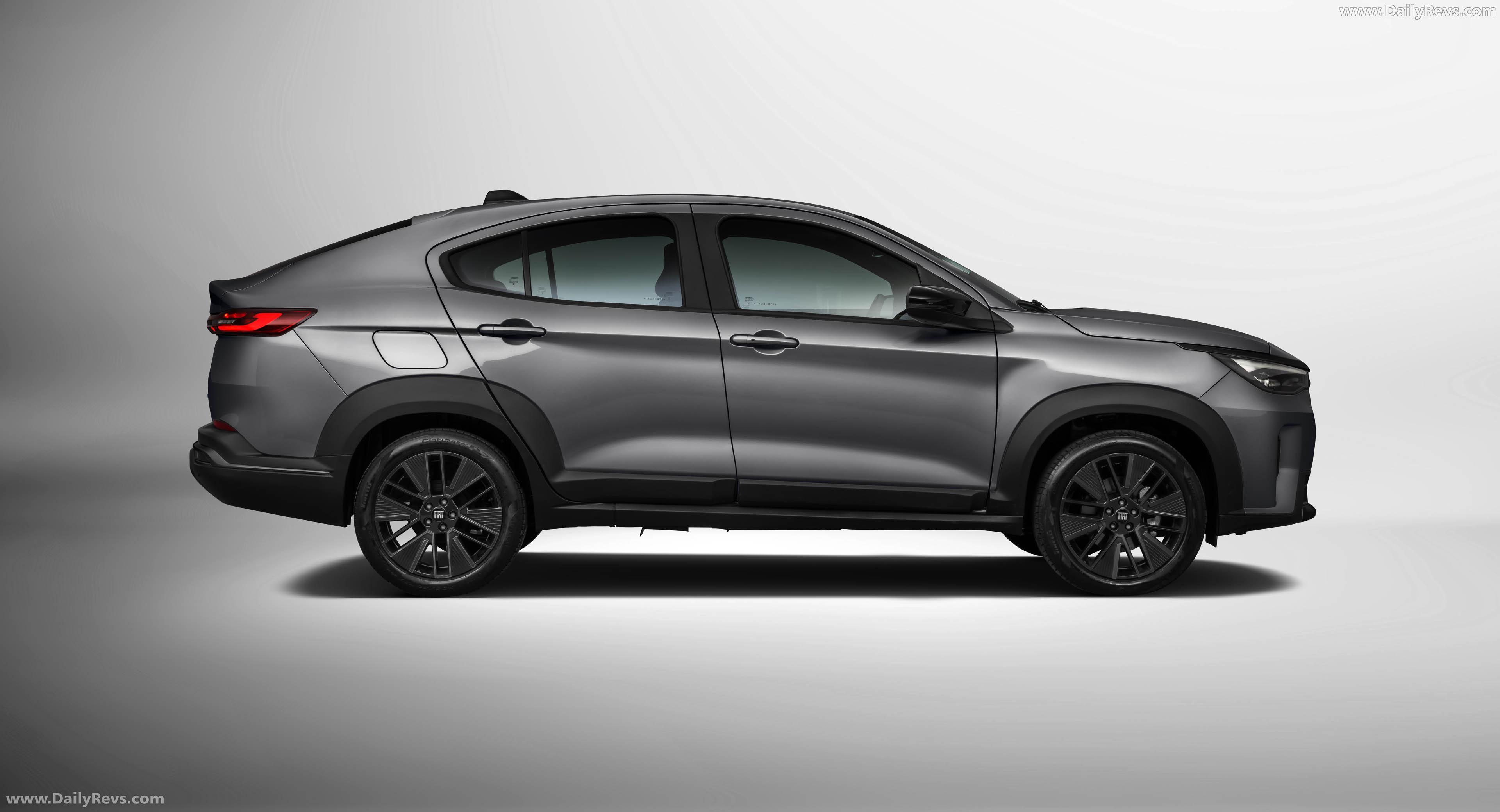 2026 Fiat Fastback Black Motion Side View