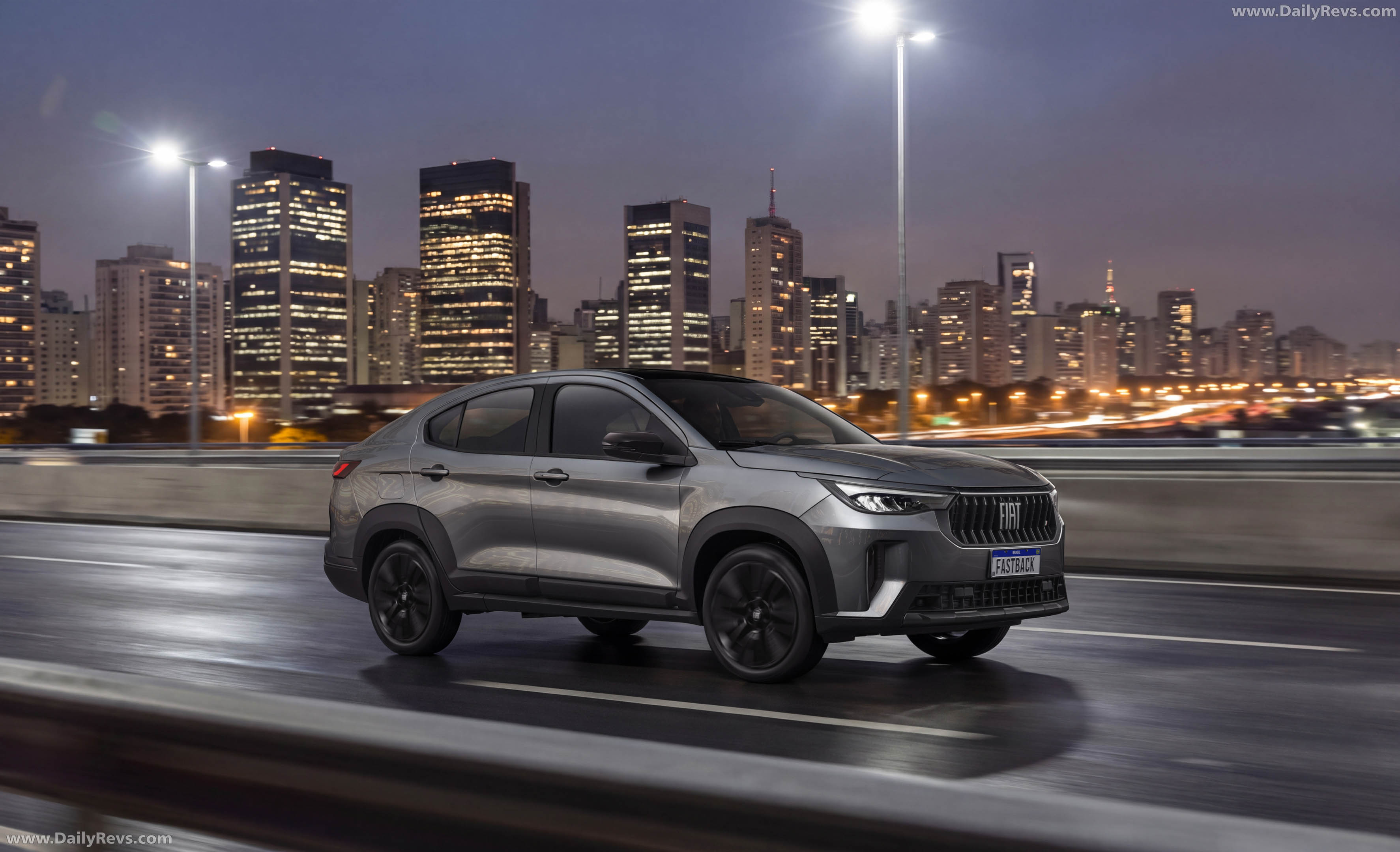 2026 Fiat Fastback Black Motion Side View