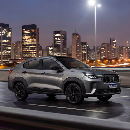 2026 Fiat Fastback Black Motion Side View