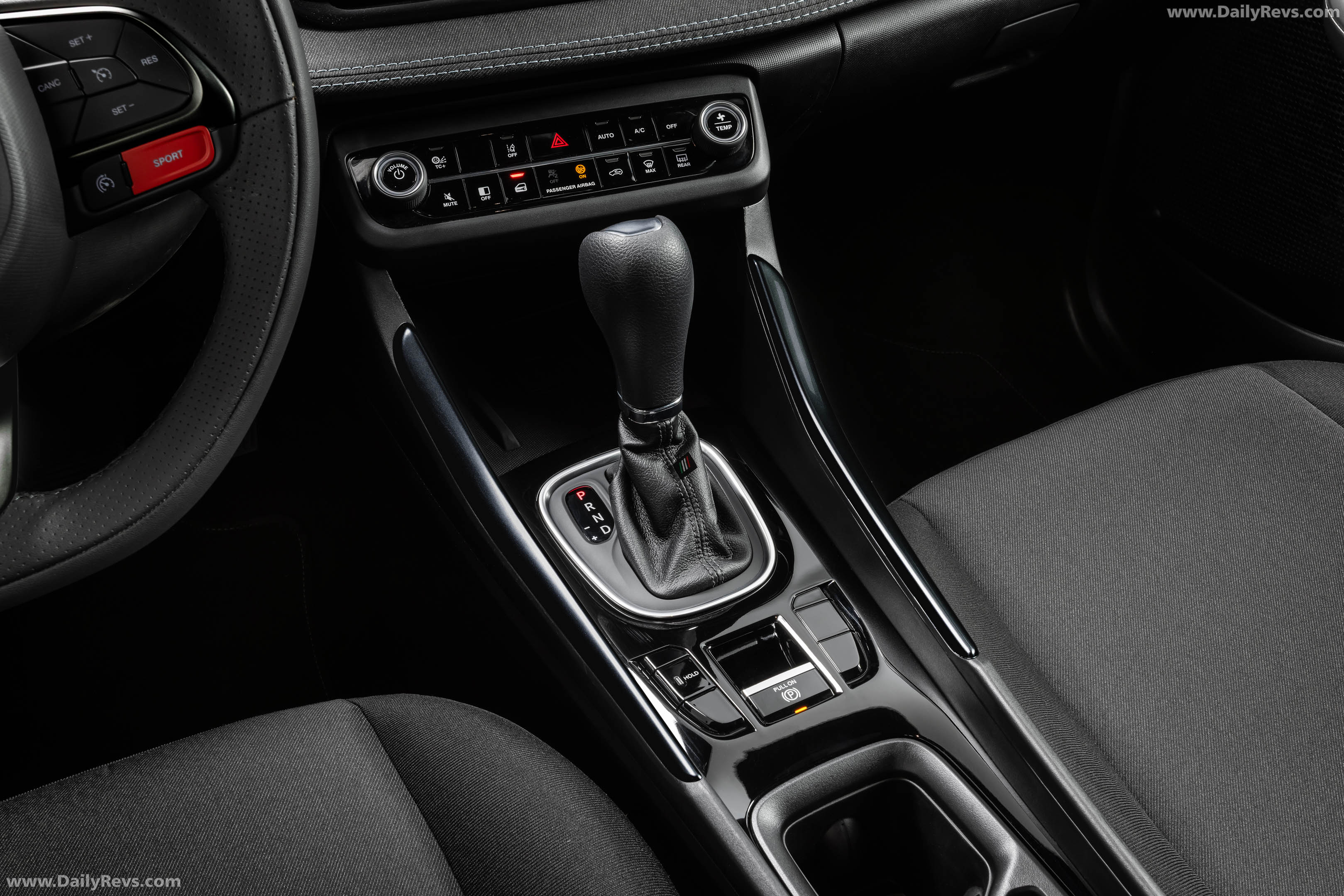 2026 Fiat Fastback Black Motion Interior