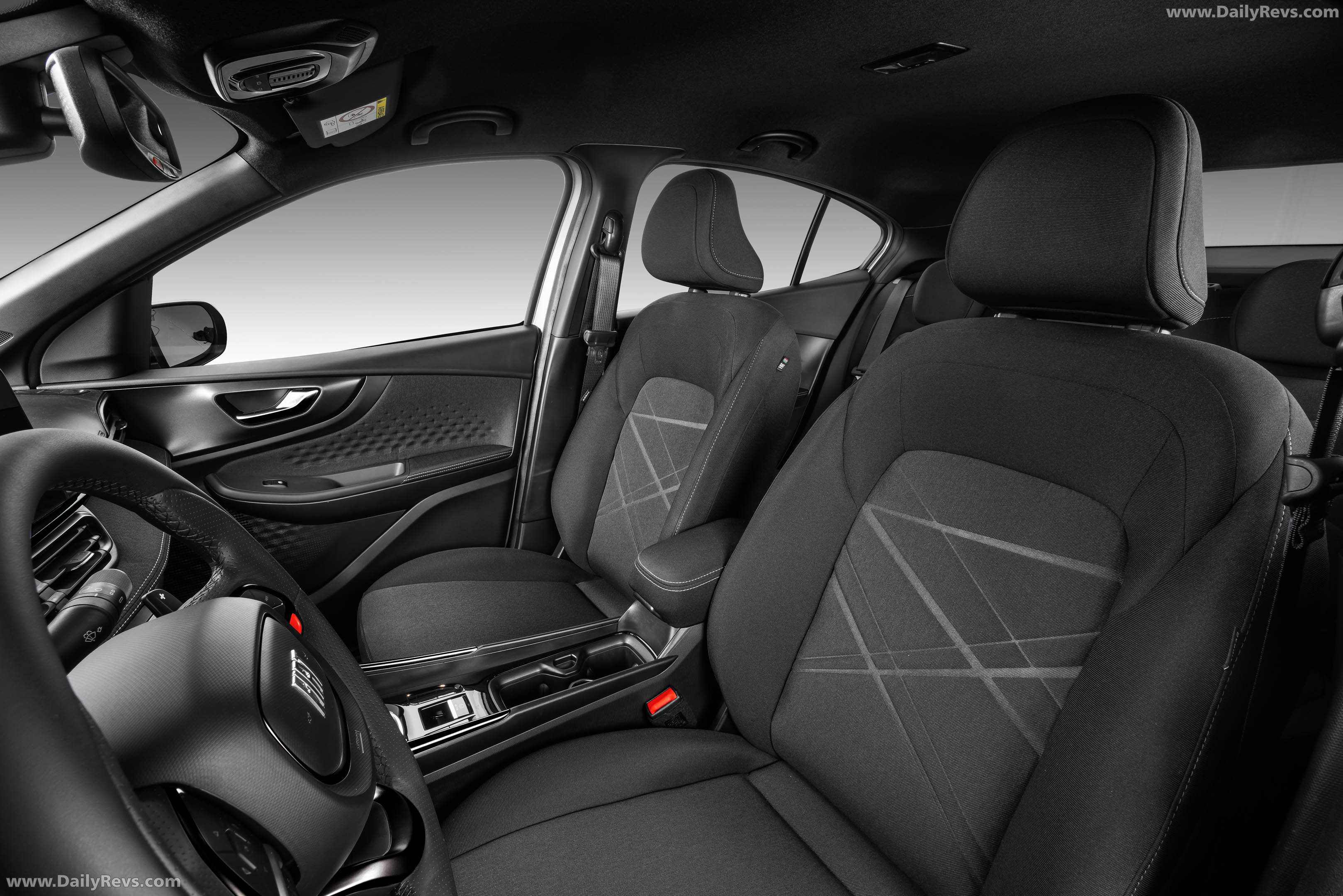 2026 Fiat Fastback Black Motion Interior