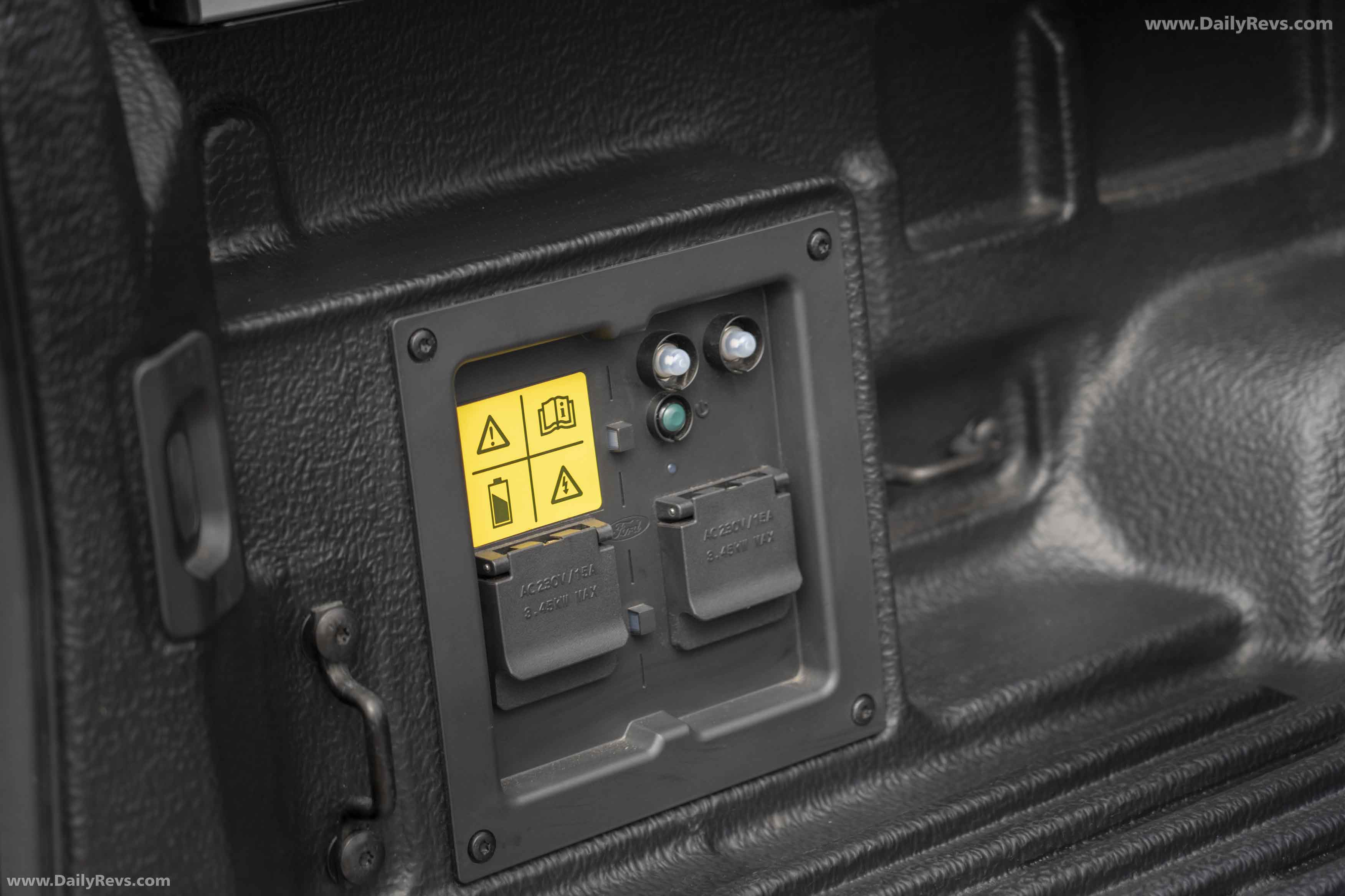 2025 Ford Ranger PHEV Wildtrak Interior